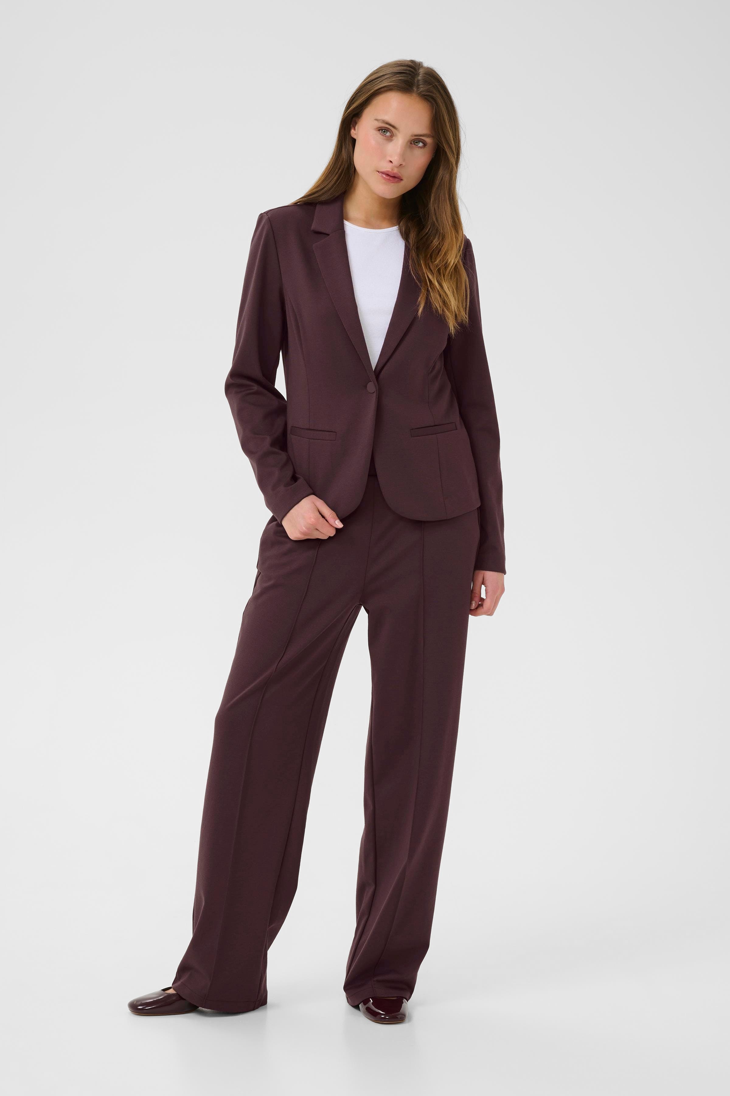 KAjenny Straight Pants LOOKBOOK FRONT 10508621-191619