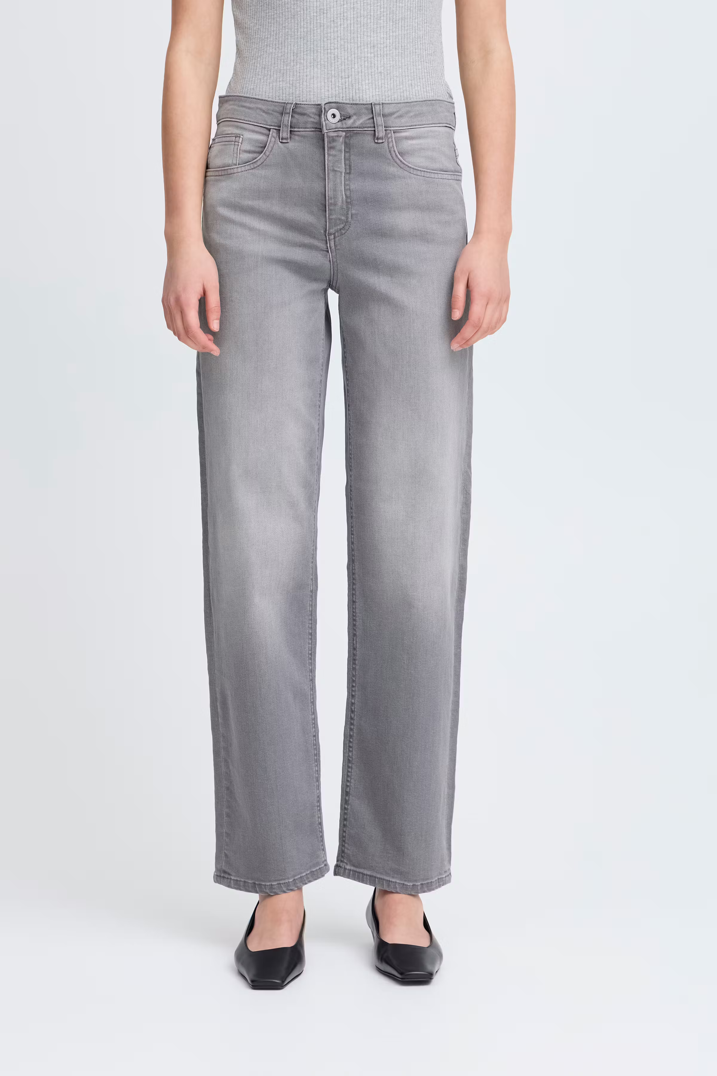 IHTWIGGY STRAIGHT Jeans LOOKBOOK FRONT 20119128-200344