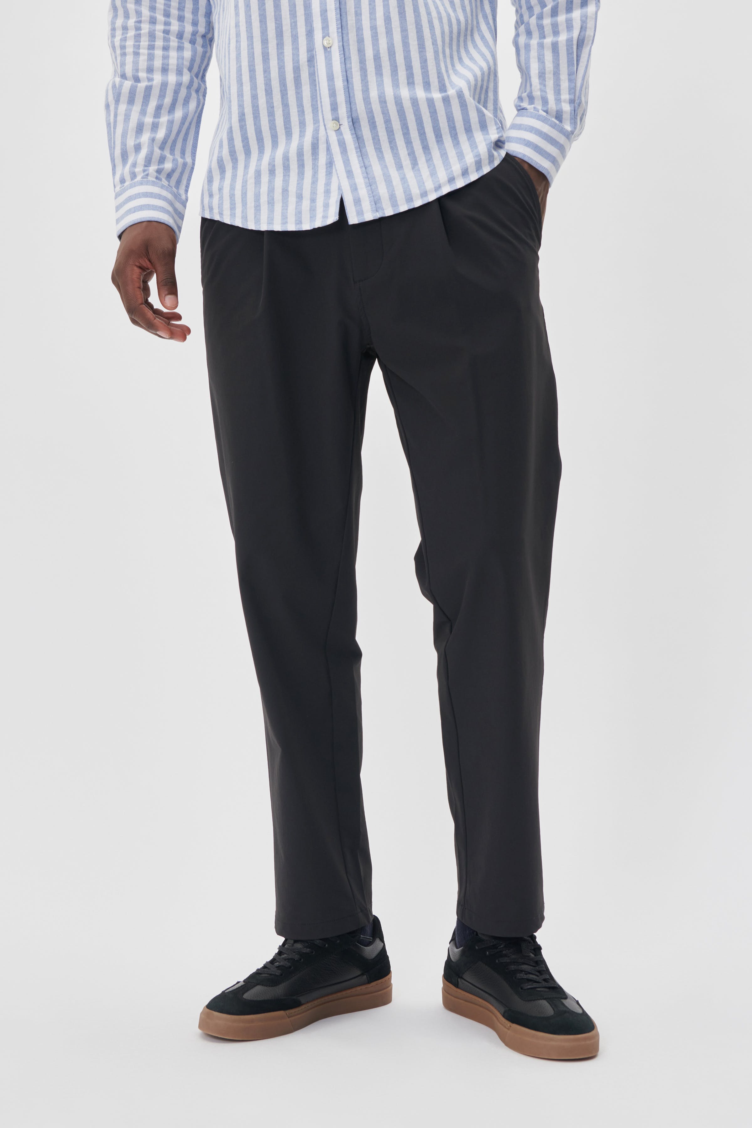 MAjay M73 Byxor LOOKBOOK FRONT 30207535-300275