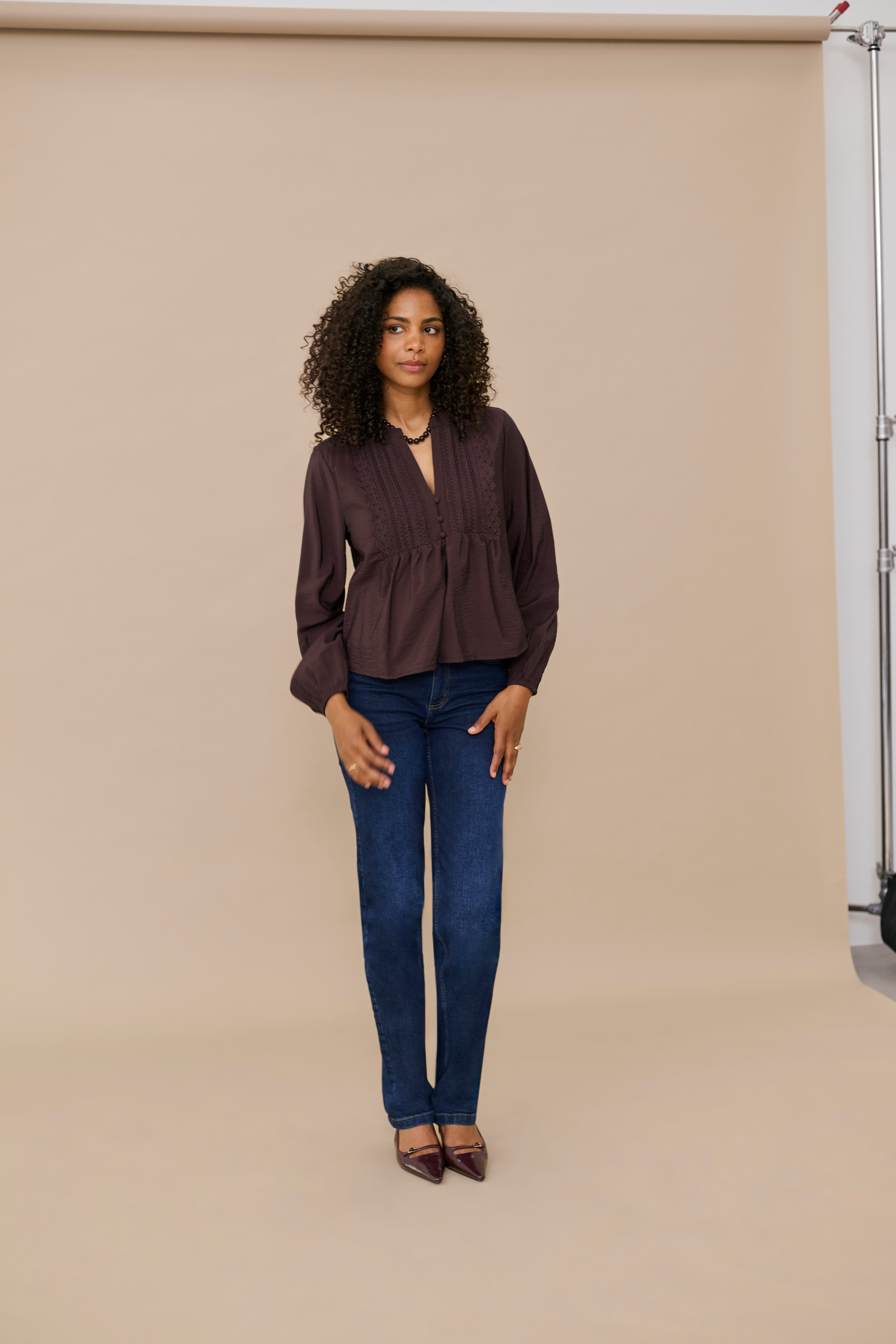 KAgalina Blouse LOCATION NONE 10512202-191619