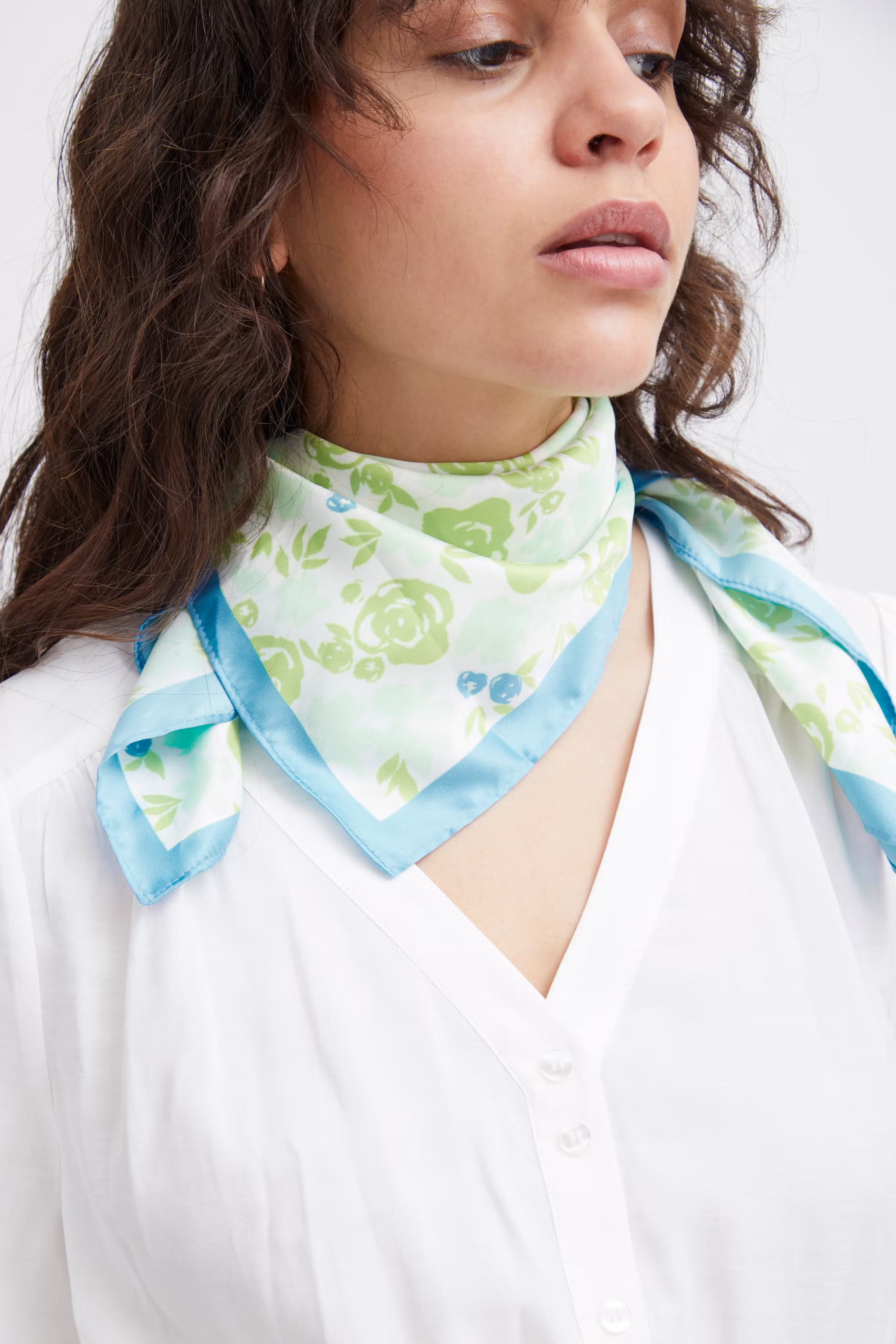 IANINEL Skjerf LOOKBOOK FRONT 20121106-164020