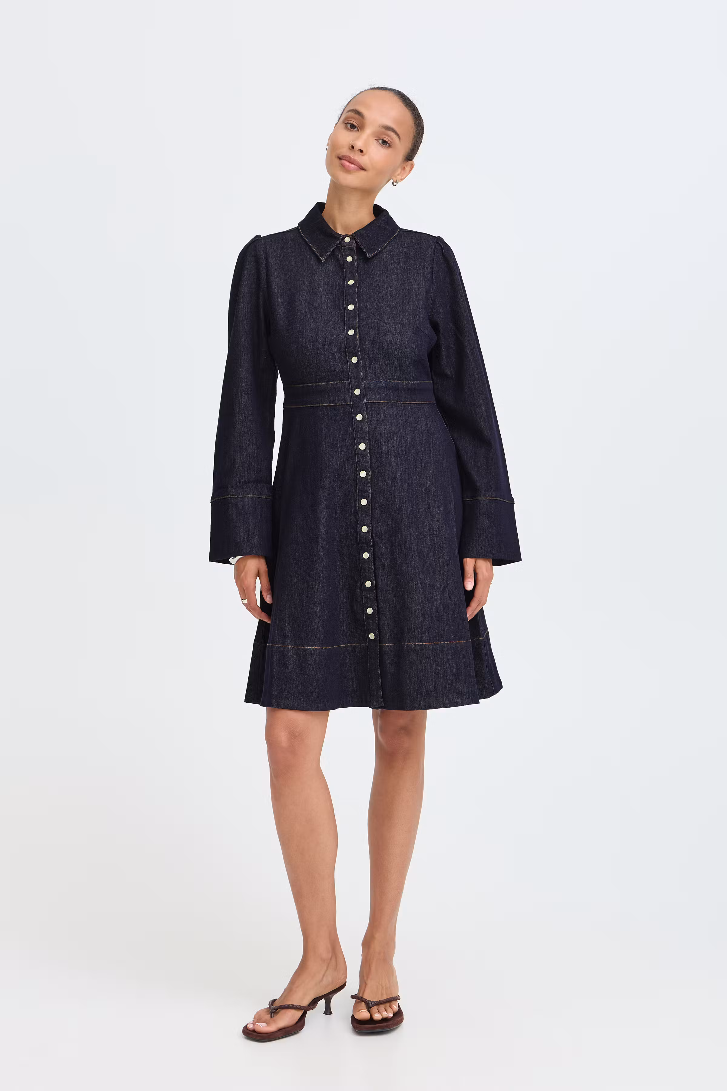 BYKANEA Klänning LOOKBOOK FRONT 20819706-200462