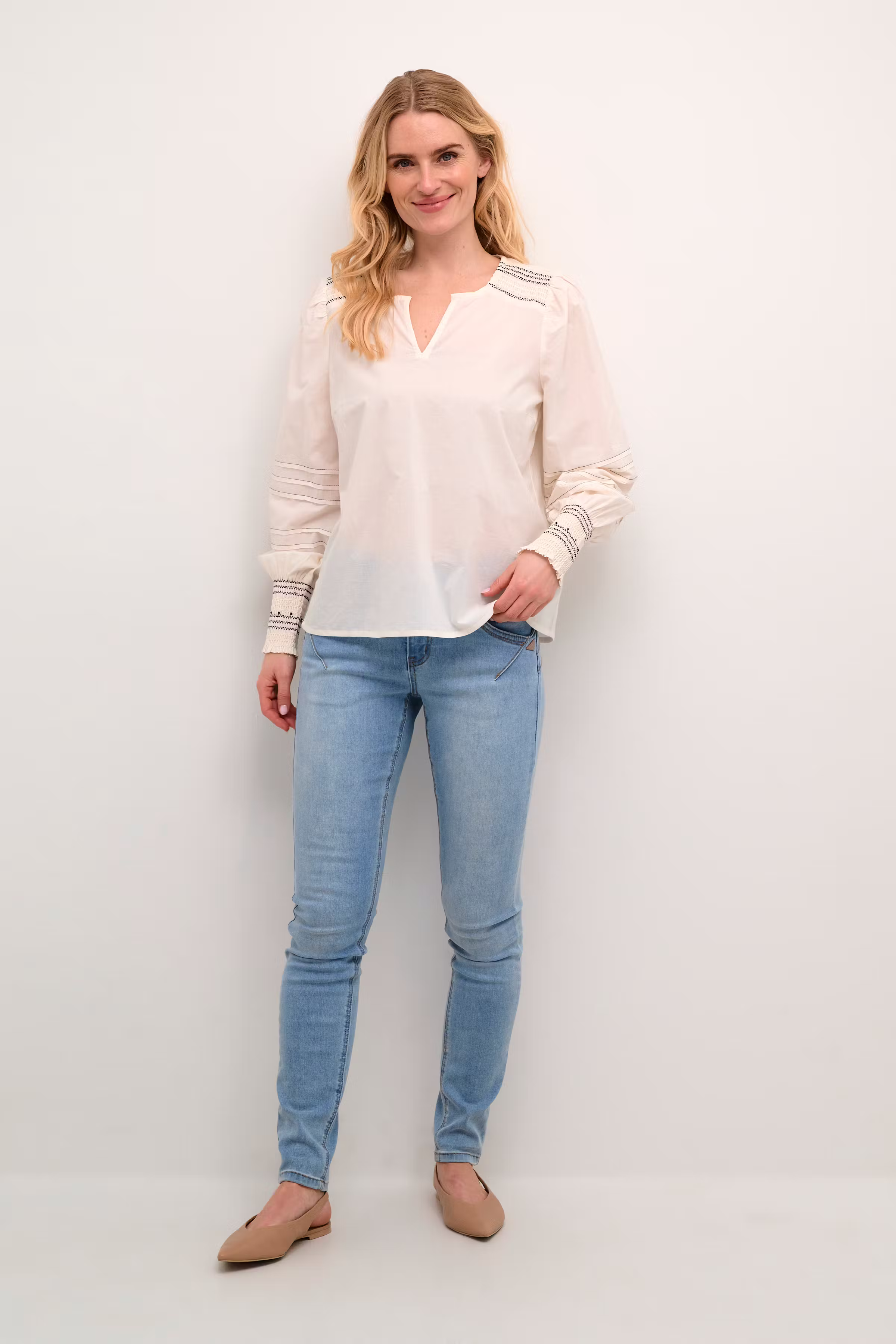 CRPaulo Blouse LOOKBOOK FRONT 10610632-120601