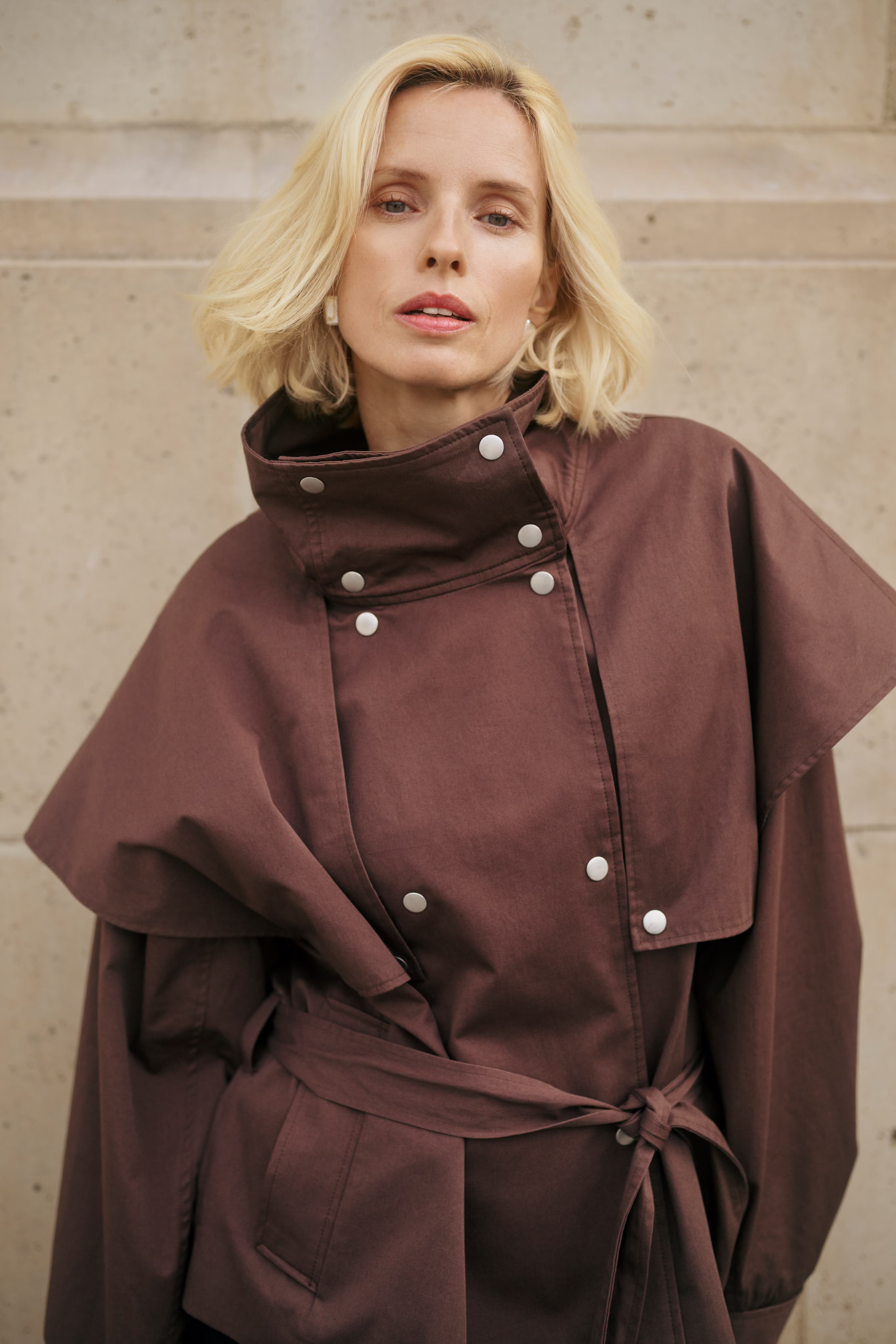 KBDana Trenchcoat LOCATION NONE 10105927-191216