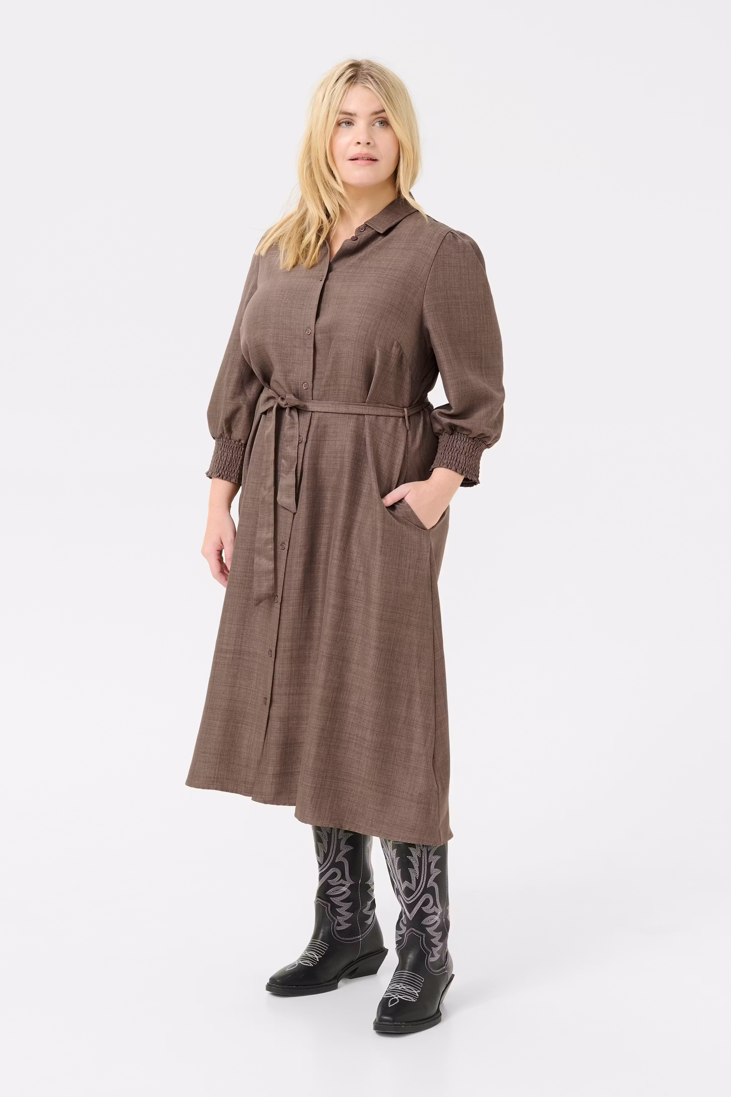 KCellinor Robe LOOKBOOK FRONT 10583393-107972