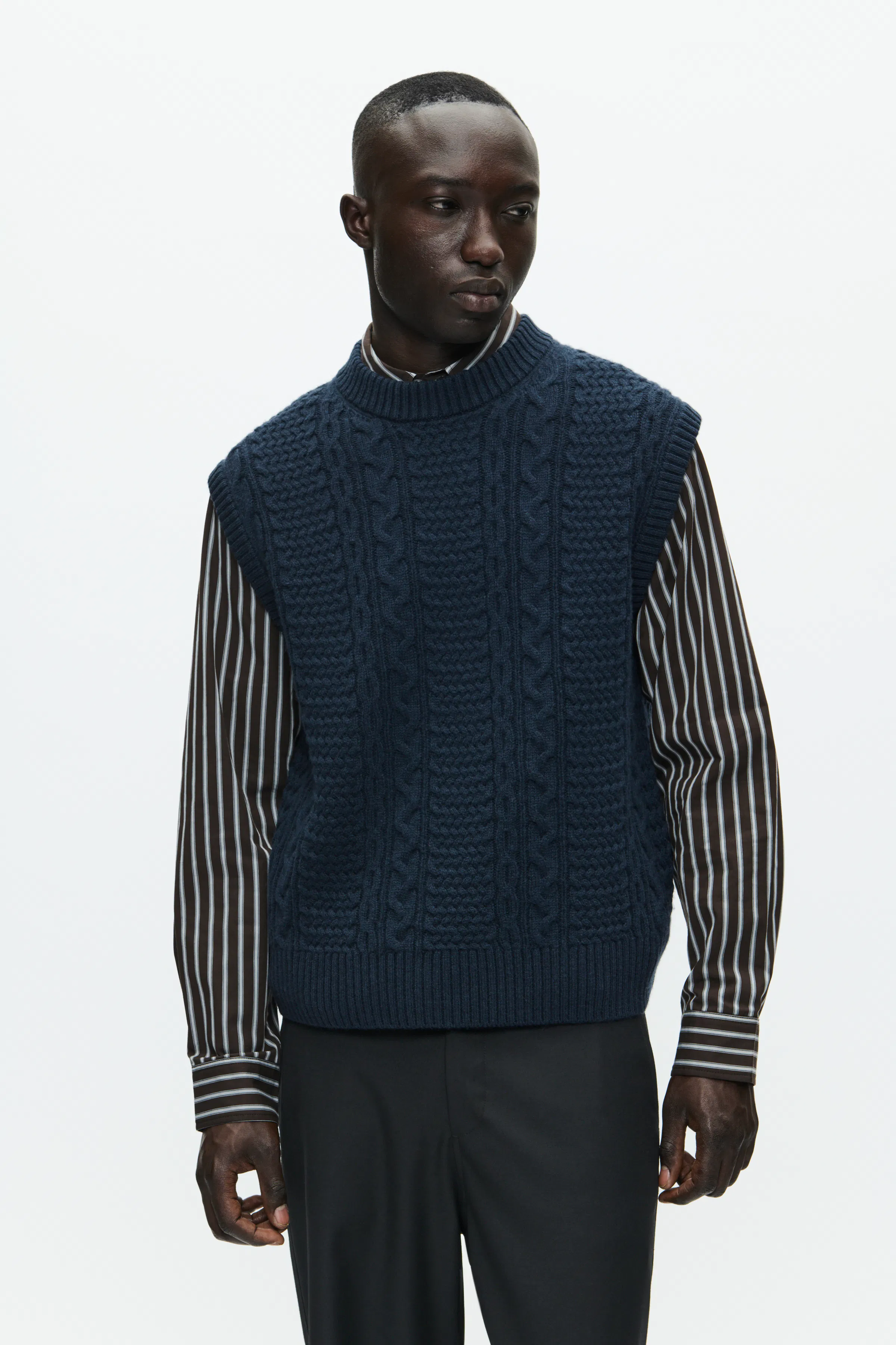 WWHolger vest LOOKBOOK FRONT 30251743-194011