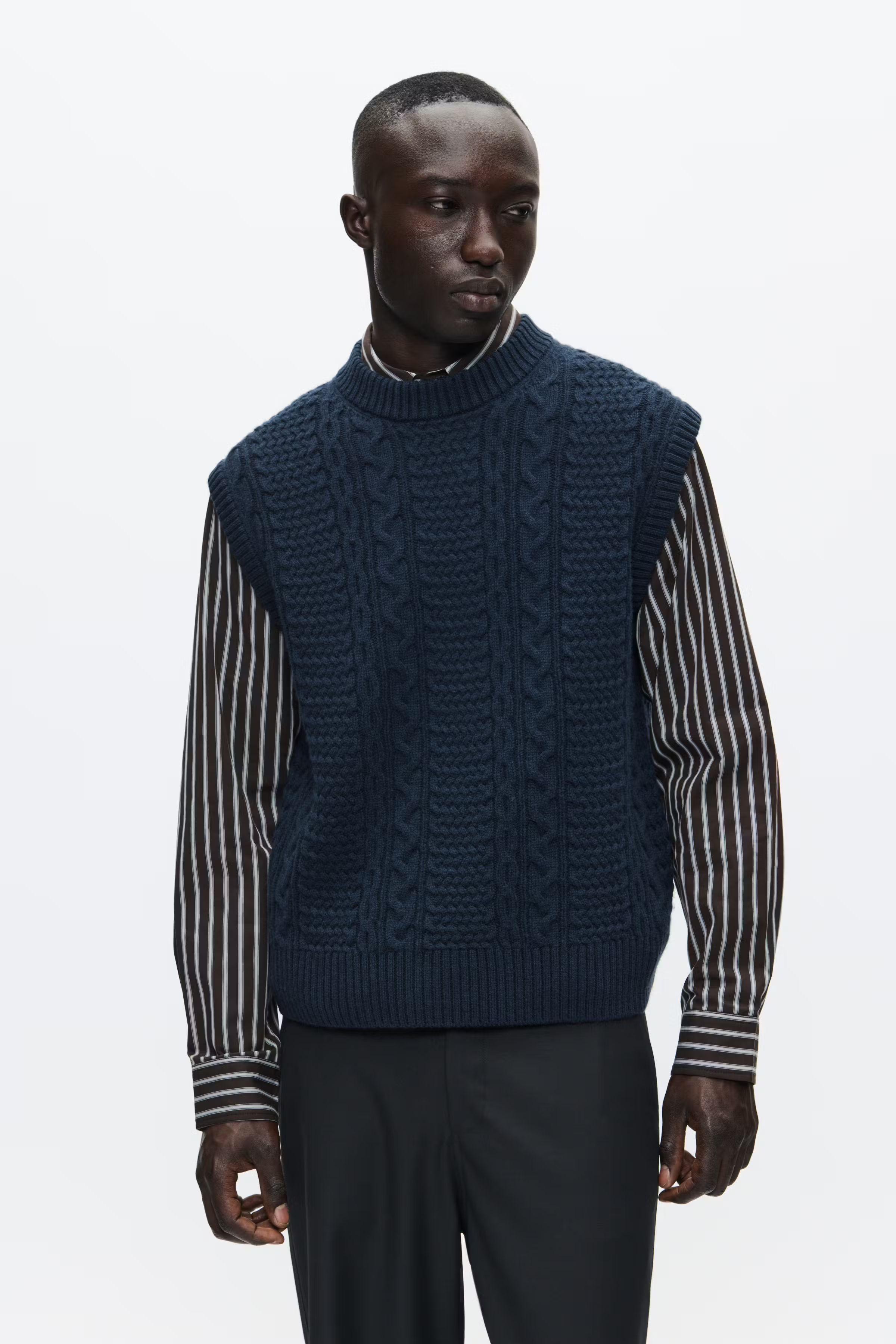 WWHolger vest LOOKBOOK FRONT 30251743-194011