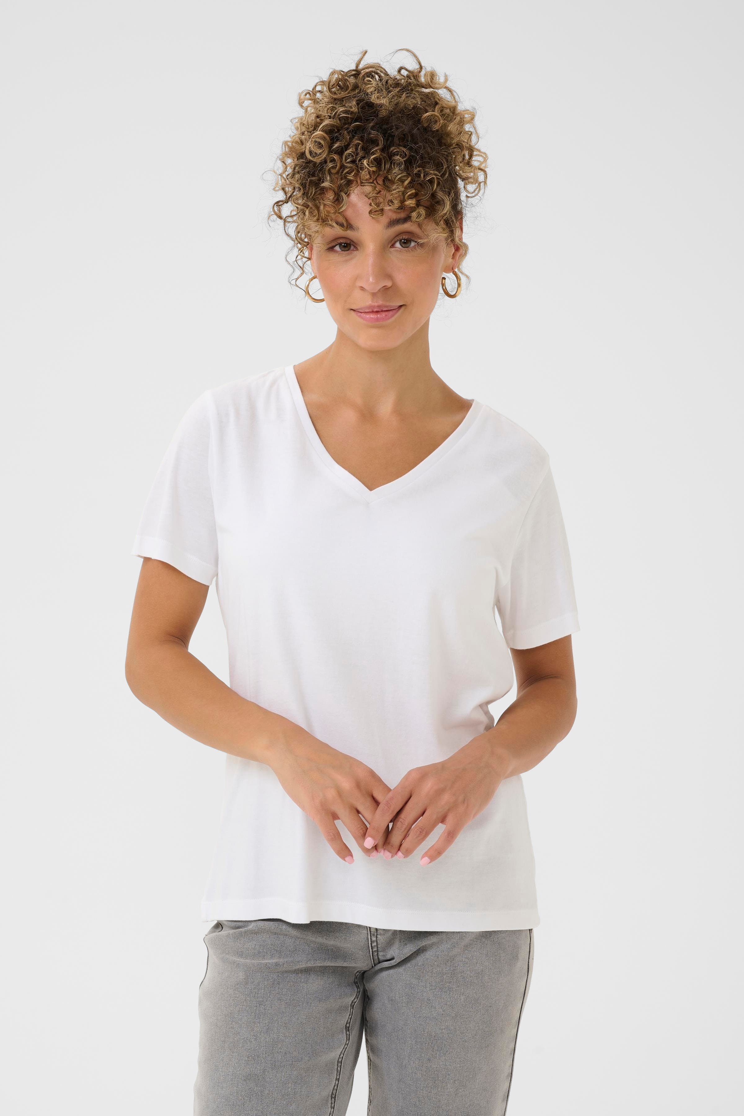 Naia T-shirt LOOKBOOK FRONT 10604508-60034