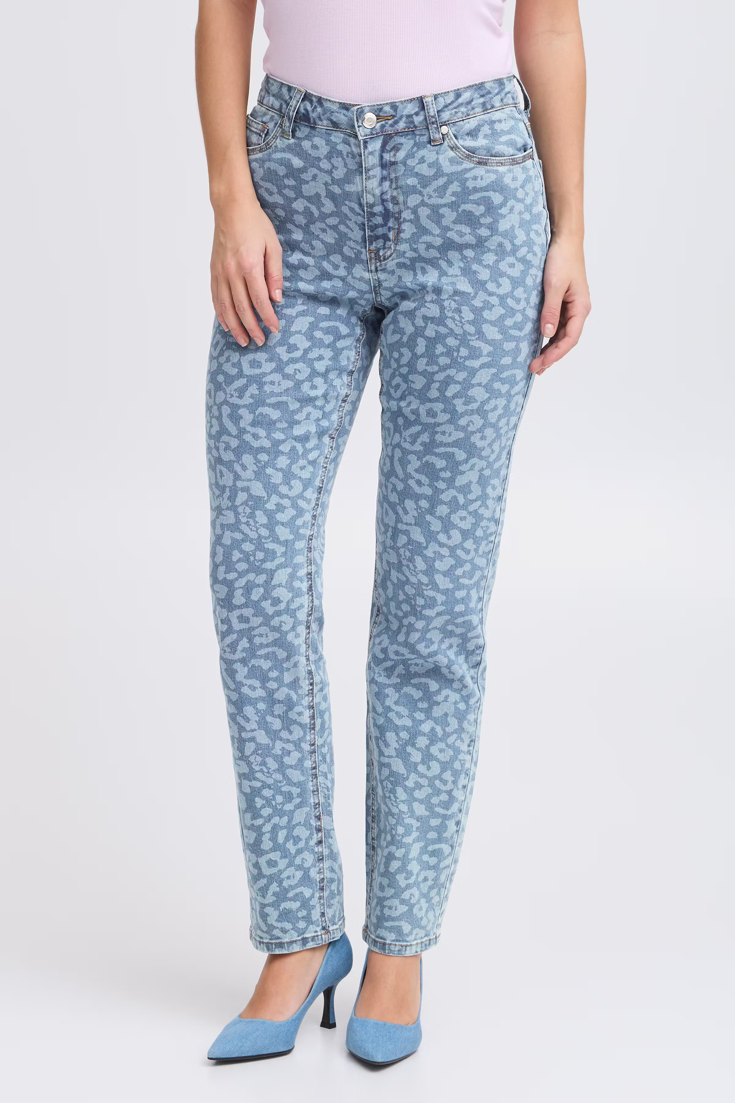 PXJANNAH UHW Jeans Straight Leg LOOKBOOK FRONT 50208788-205294