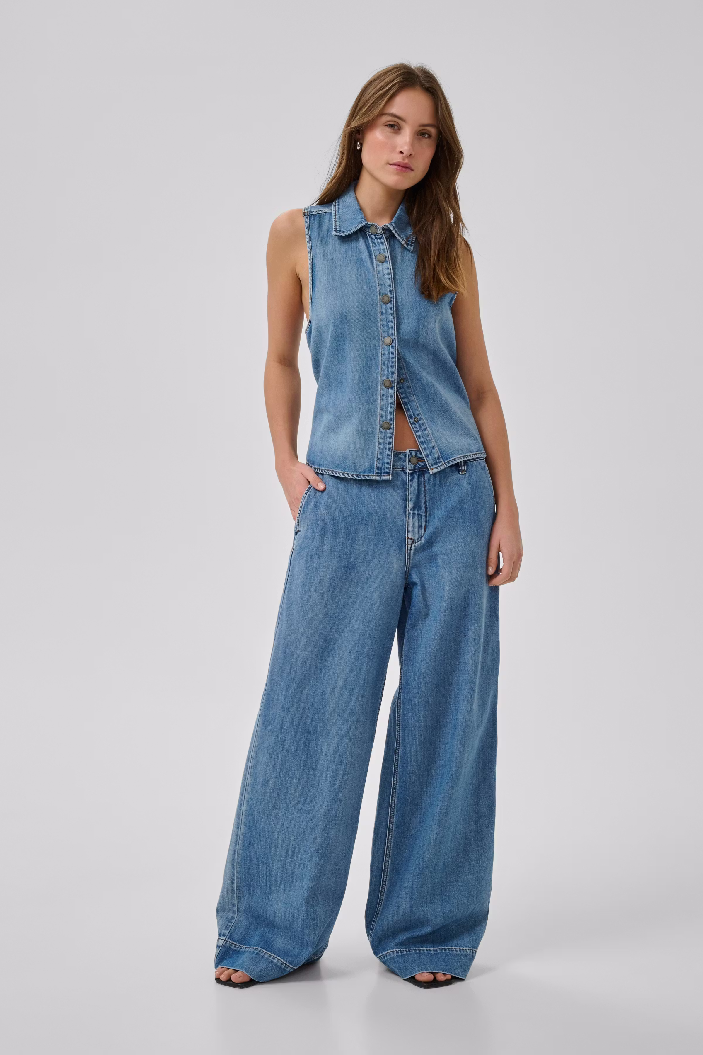 MWSunna Denim gilet LOOKBOOK FRONT 10705569-109496
