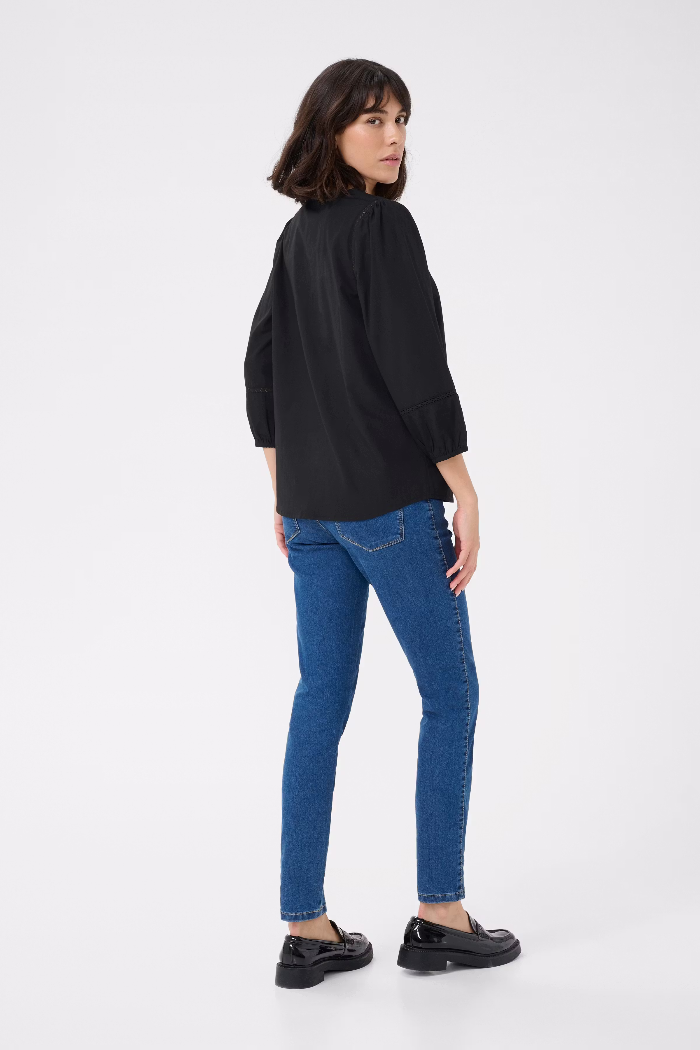 KAlila Blus LOOKBOOK BACK 10510201-100121