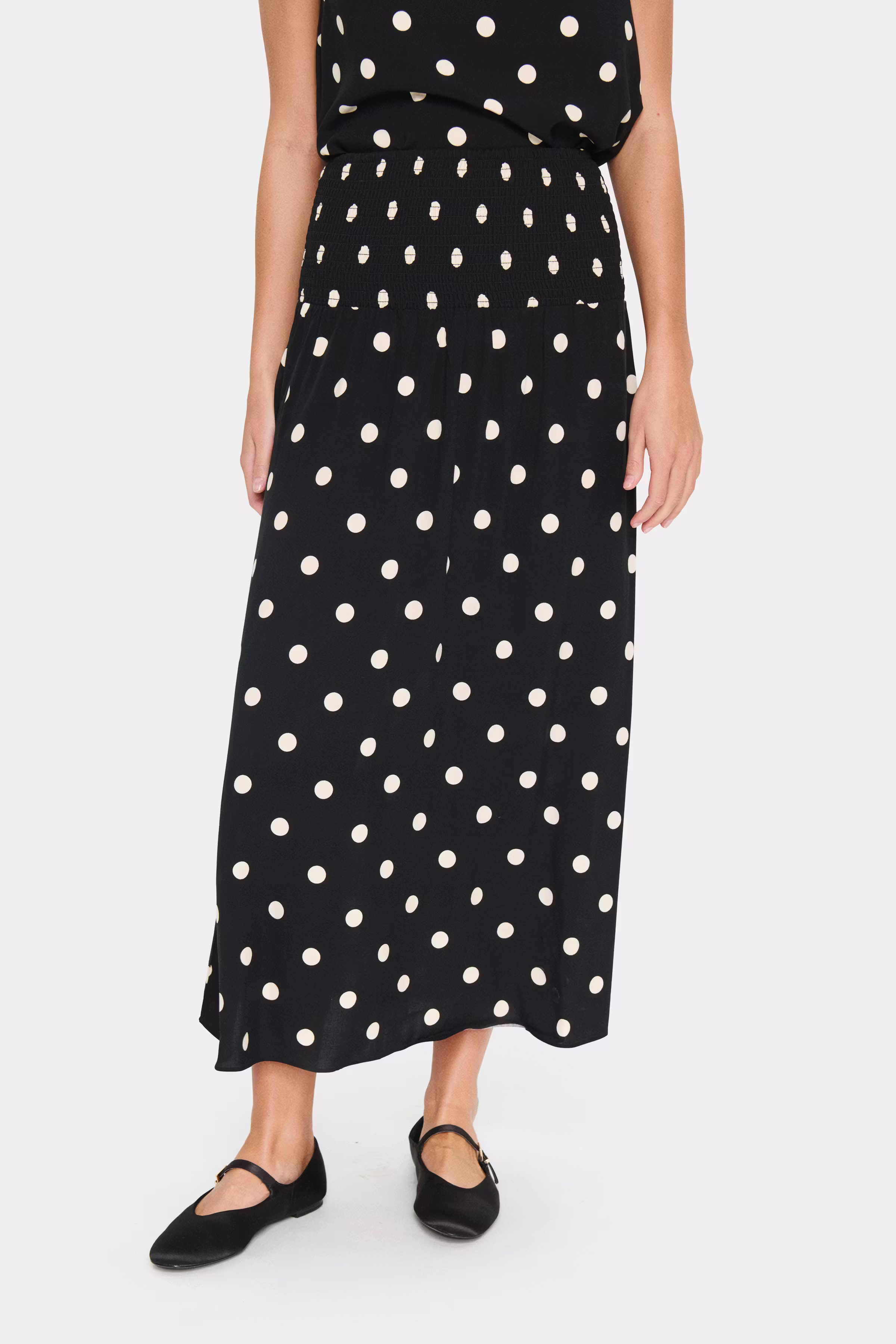 GislaSZ Skirt LOOKBOOK FRONT 30514246-303864