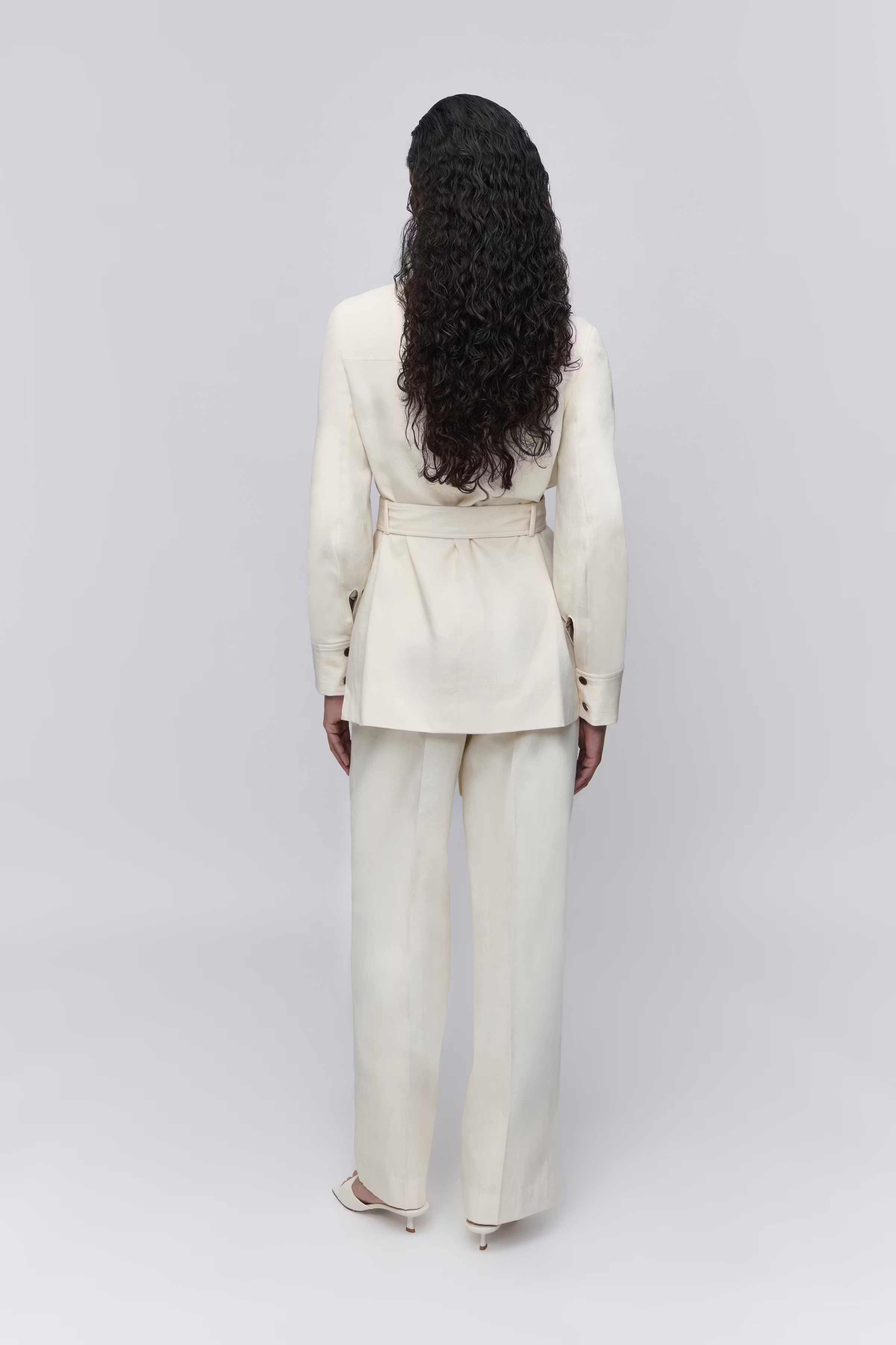 IOJOVIE Blazer LOOKBOOK BACK 30600702-WH022