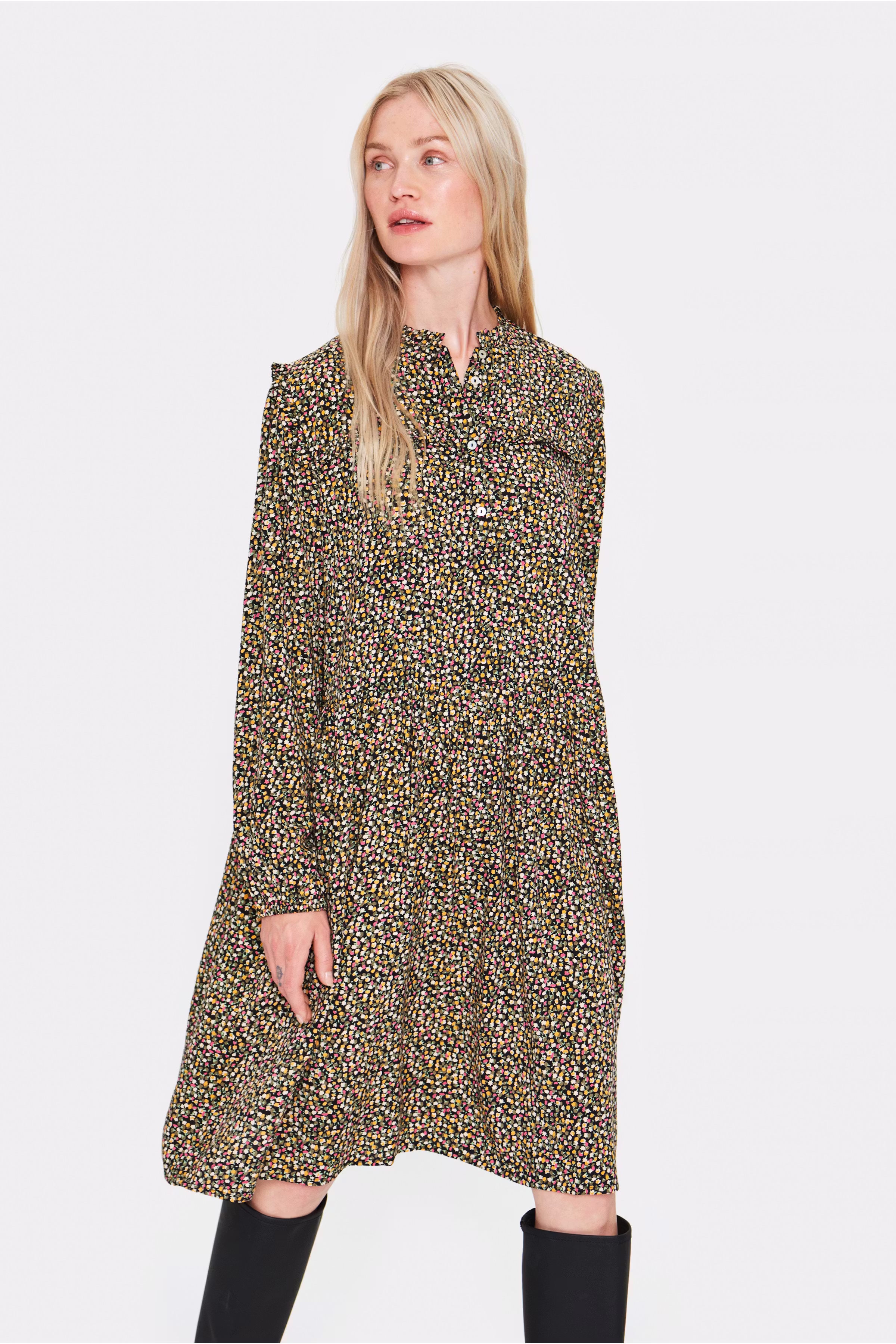 OfiaSZ Klänning LOOKBOOK FRONT 30512594-302042