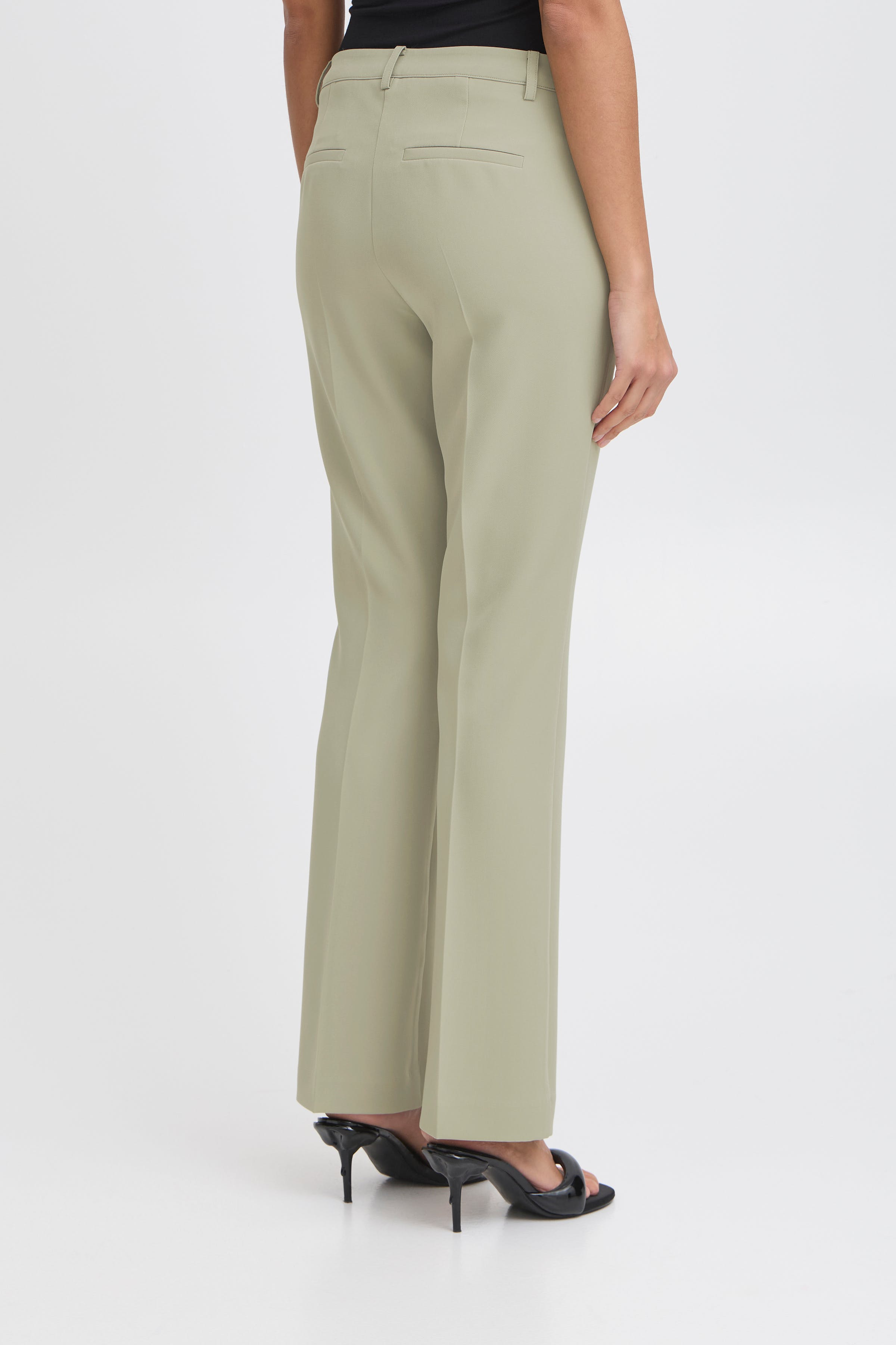 IHLEXI Trousers LOOKBOOK BACK 20111211-160213