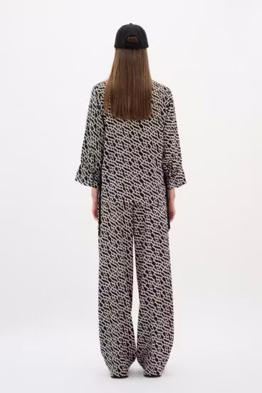 AileyIW Cap LOOKBOOK BACK 30110711-194008