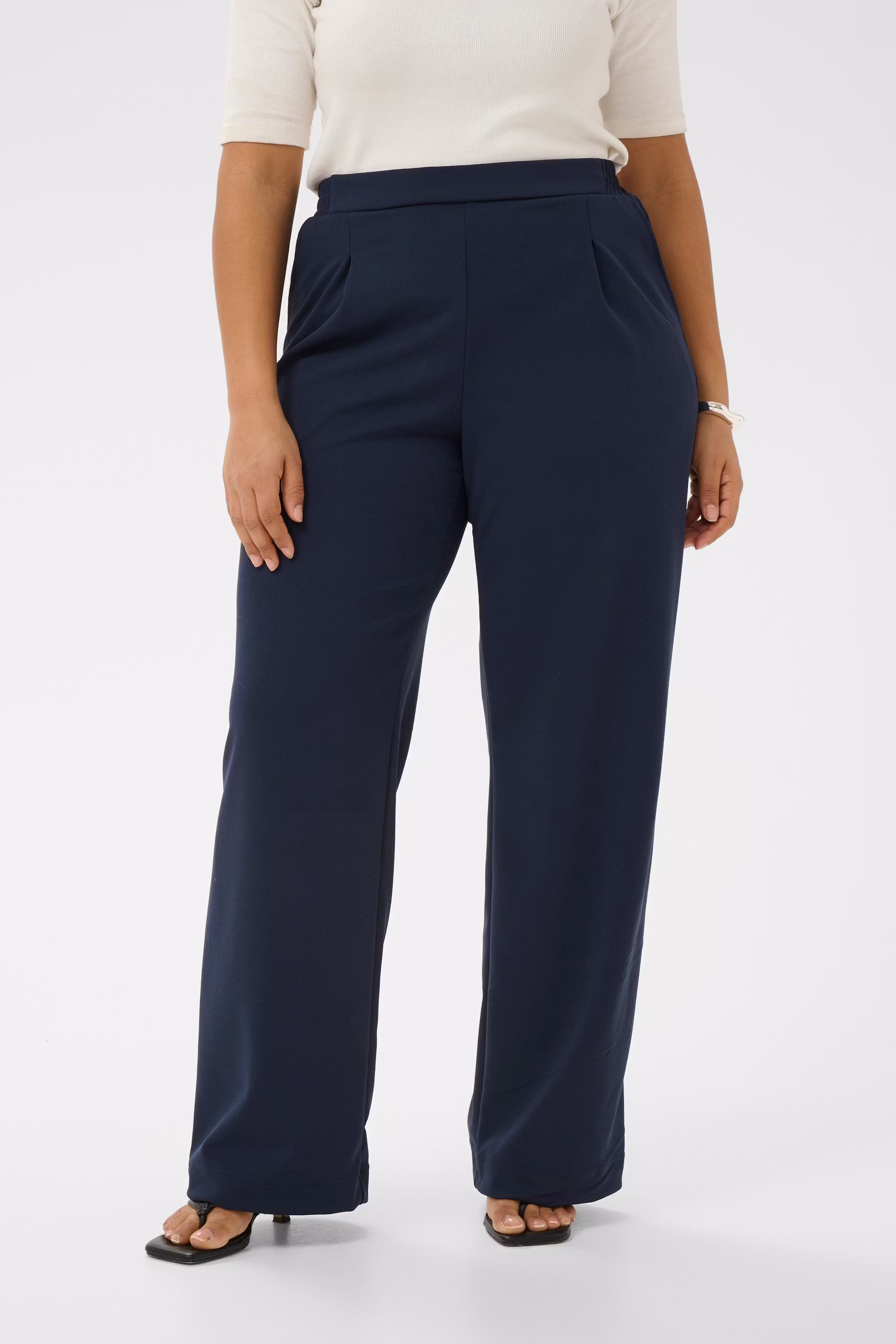 KCpheolo Bukser LOOKBOOK FRONT 10584096-194020