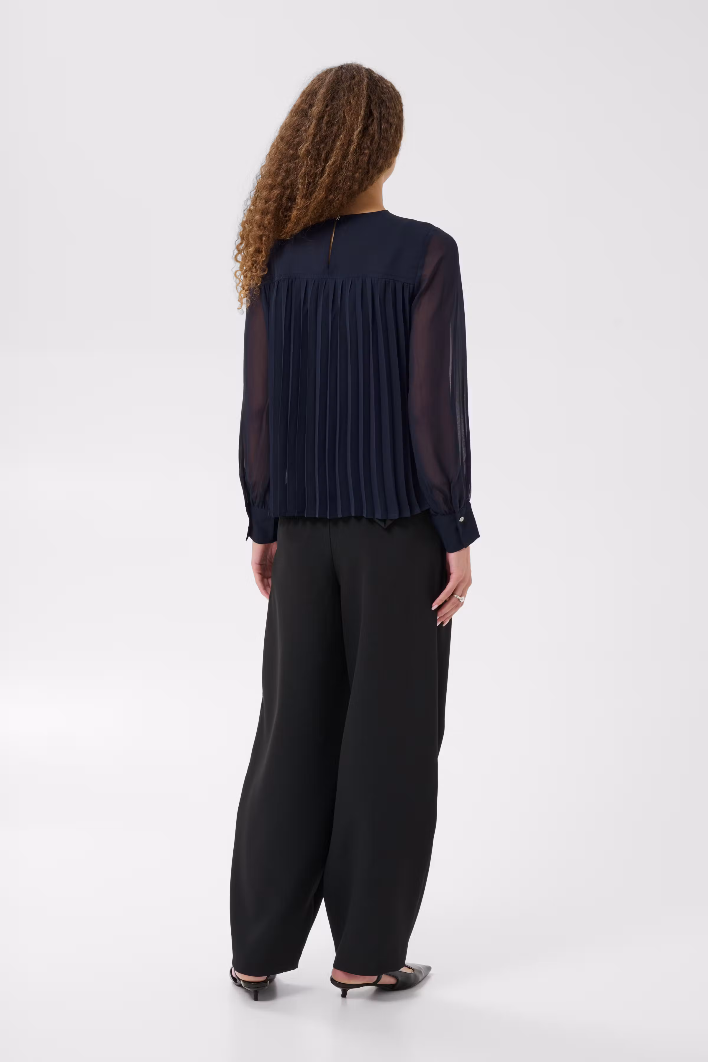 KAeloise Bluse LOOKBOOK BACK 10512578-193927