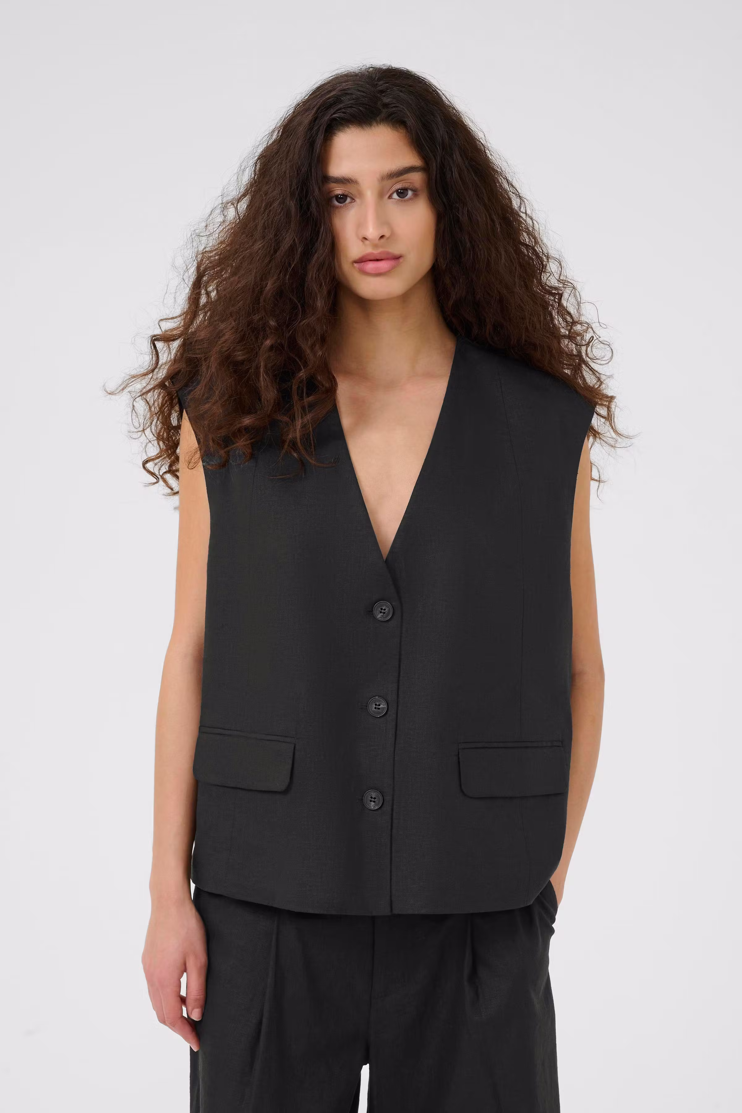 GZizza linen waistcoat LOOKBOOK FRONT 10910239-100017