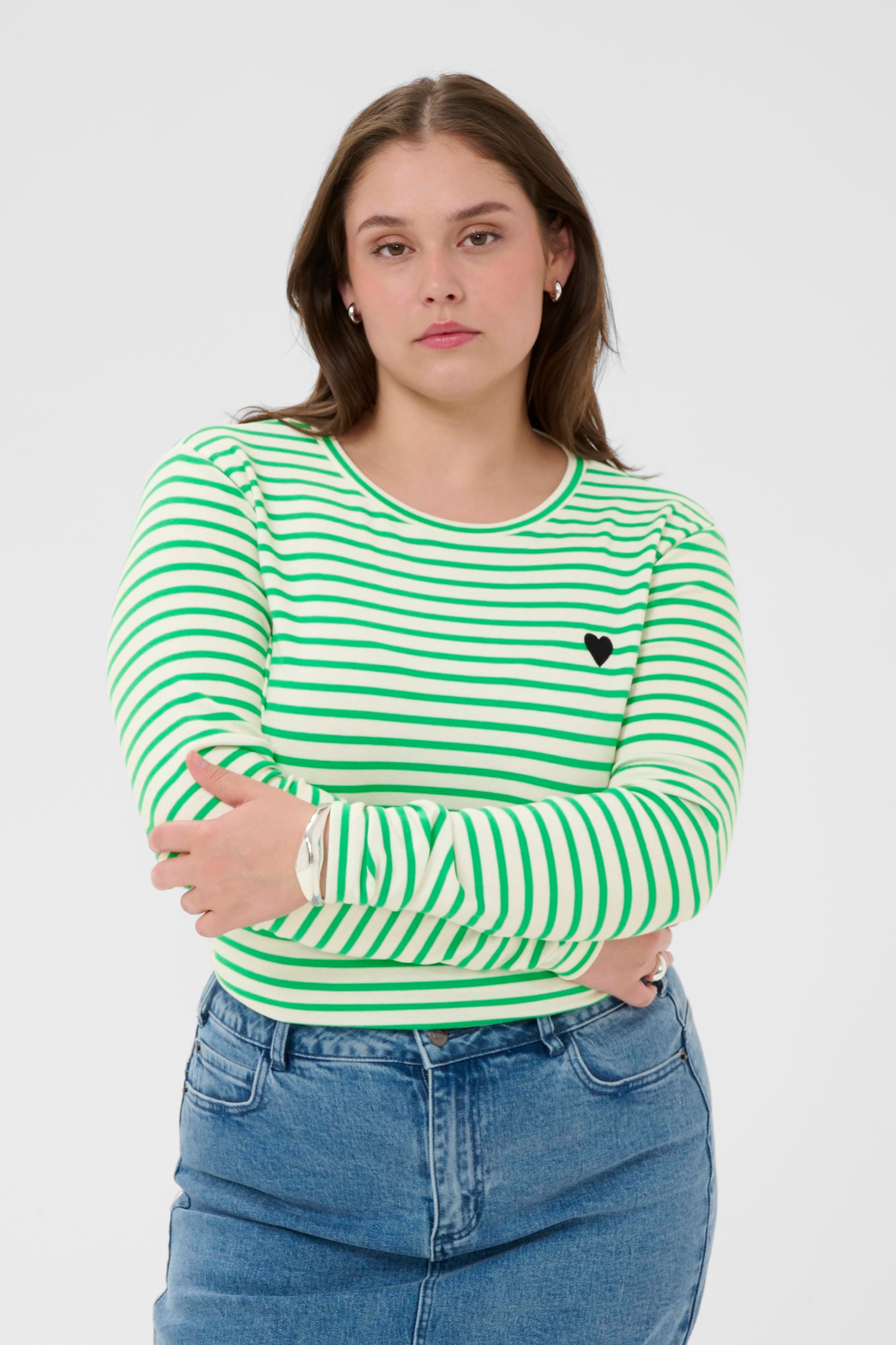 KClia T-shirt LOOKBOOK FRONT 10580179-109186