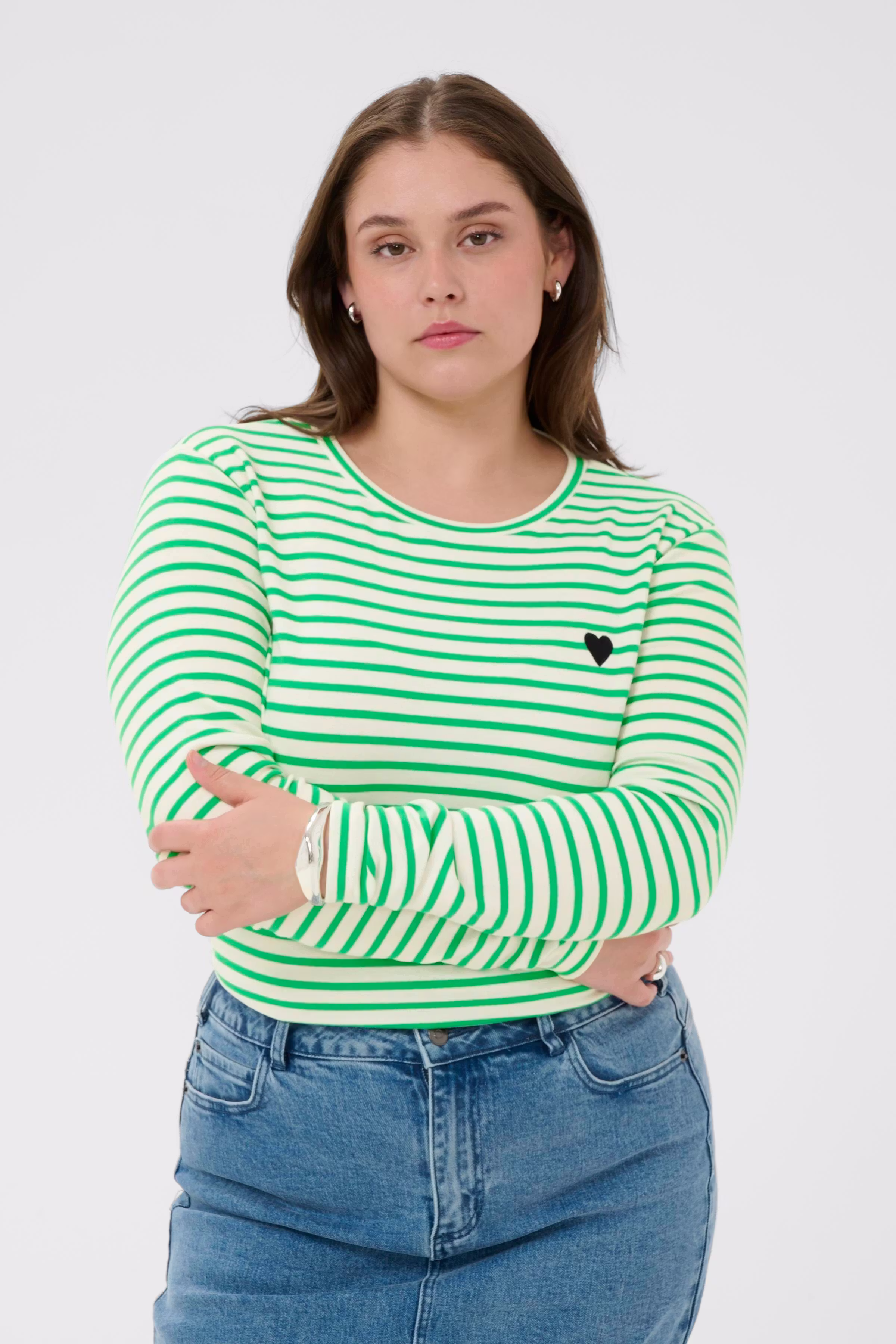 KClia T-shirt LOOKBOOK FRONT 10580179-109186