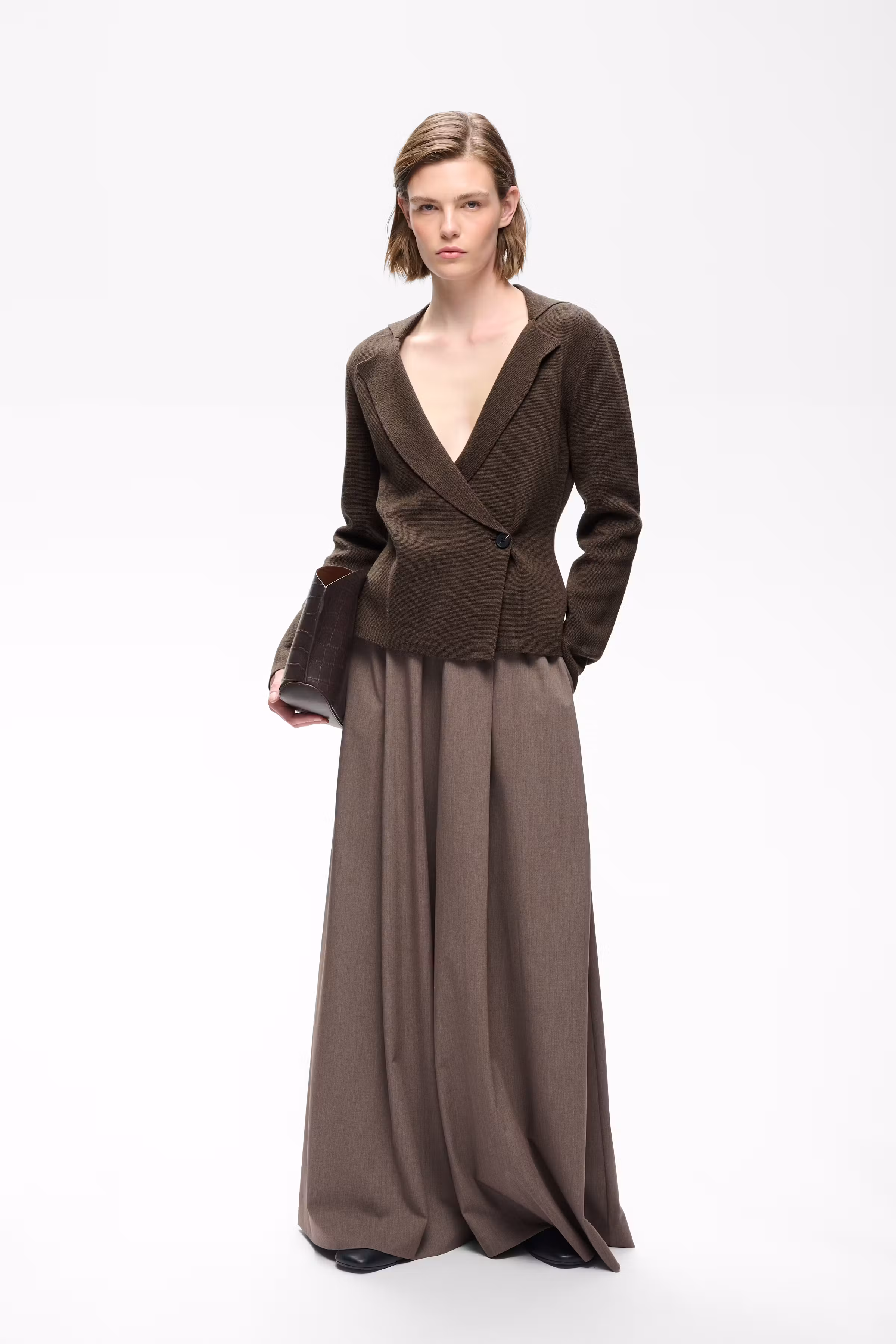 TILDAIW Cardigan LOOKBOOK FRONT 30112914-1911091