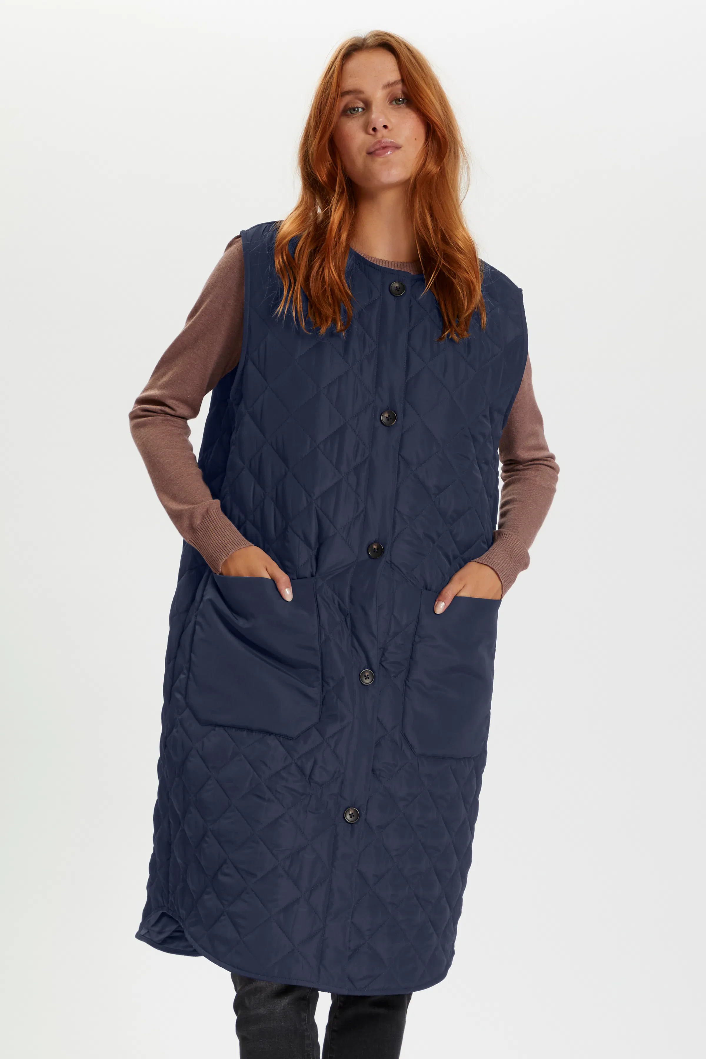 DiaraSZ Warme Weste LOOKBOOK FRONT 30511463-193713