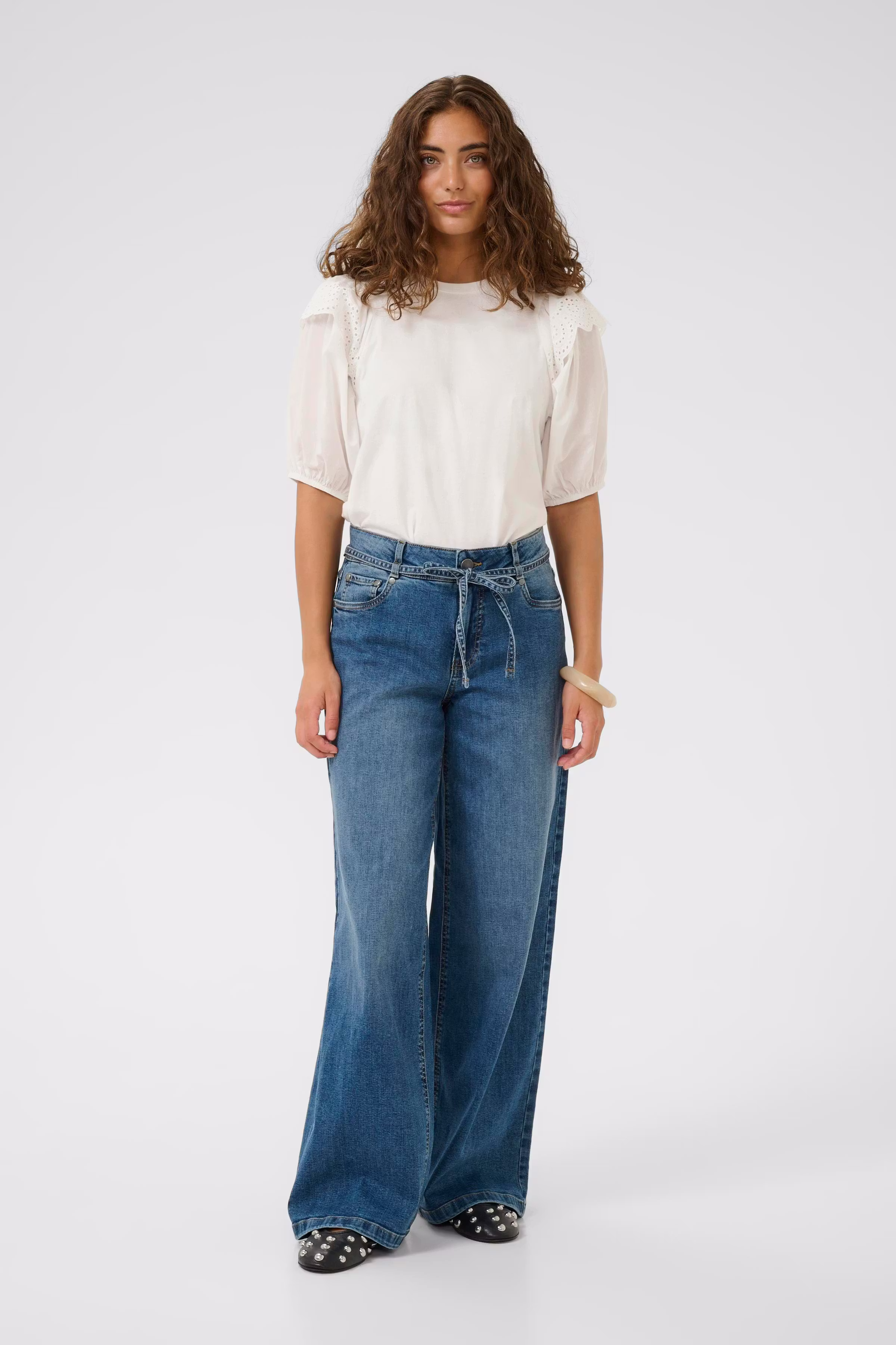 CUpanina T-shirt with embroidery LOOKBOOK FRONT 50112711-500013