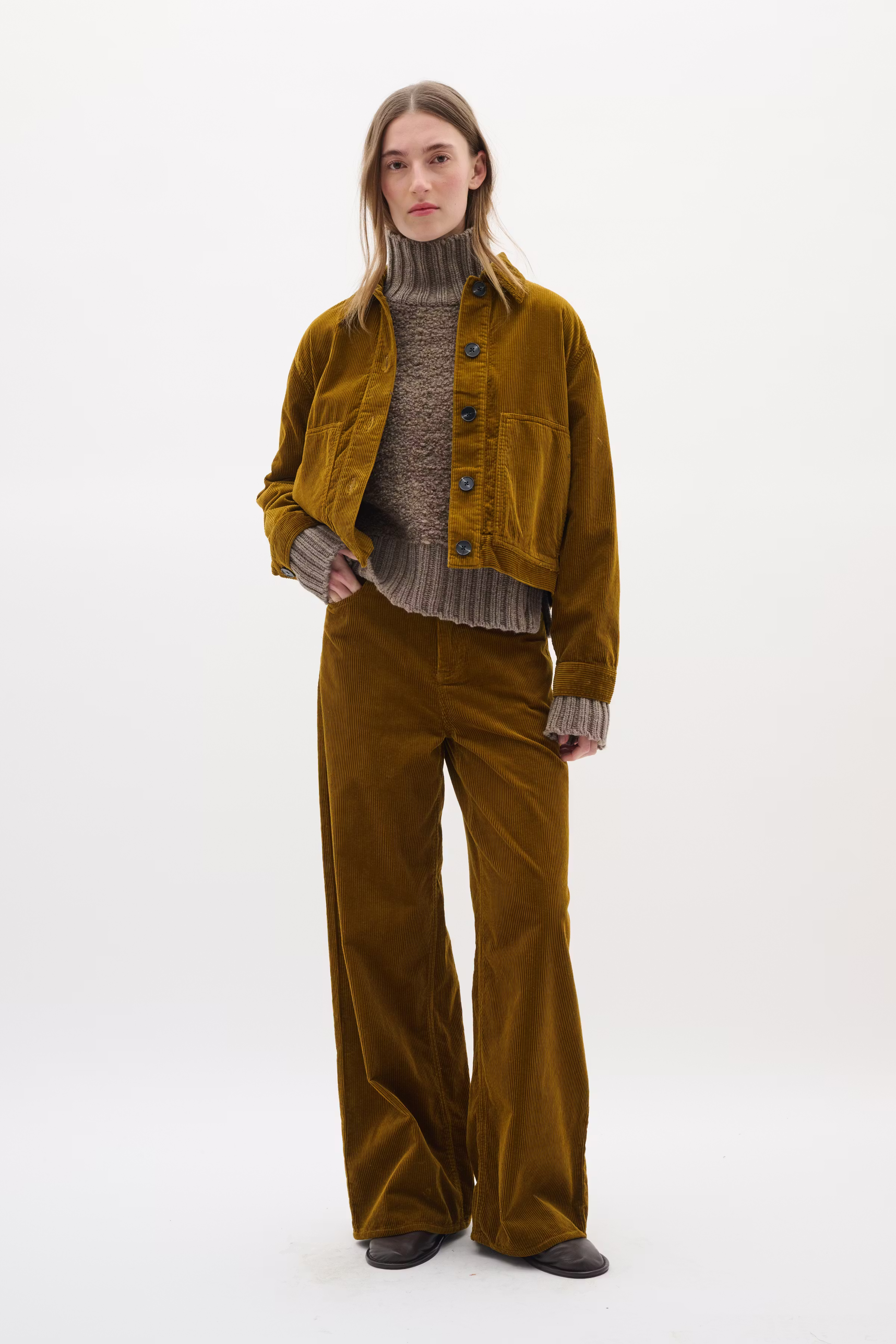 NanetteIW Wide Broek LOOKBOOK FRONT 30110978-180840