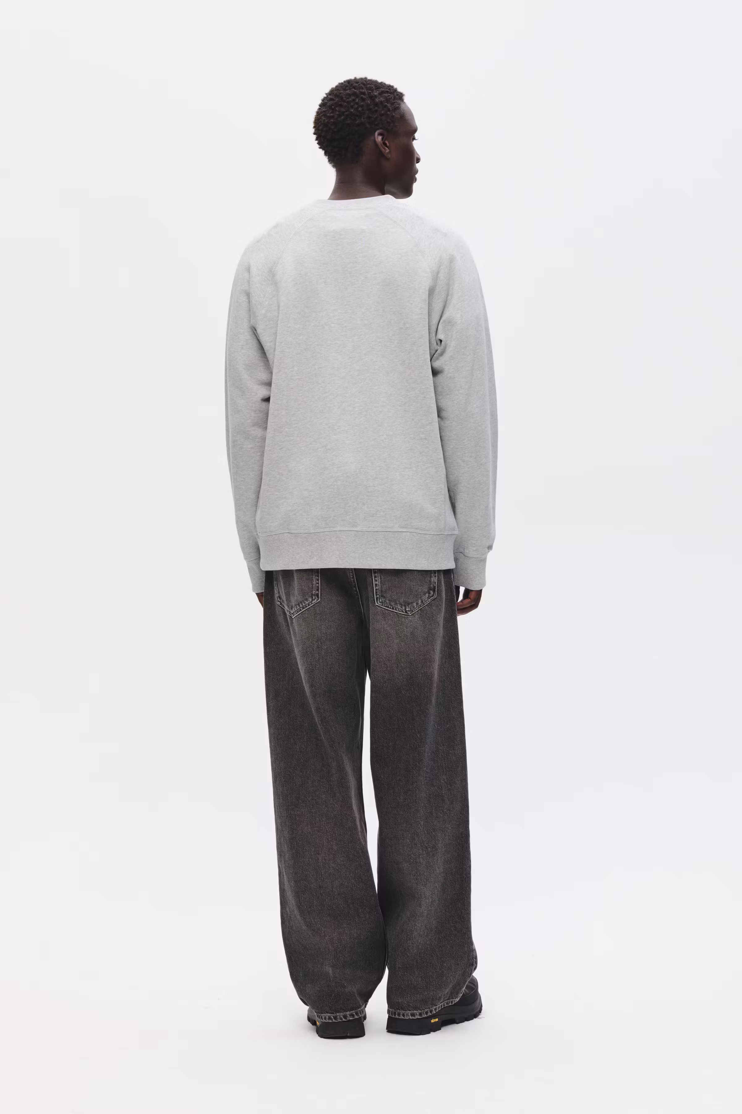 WWHester Sweatshirt LOOKBOOK BACK 30251551-303736