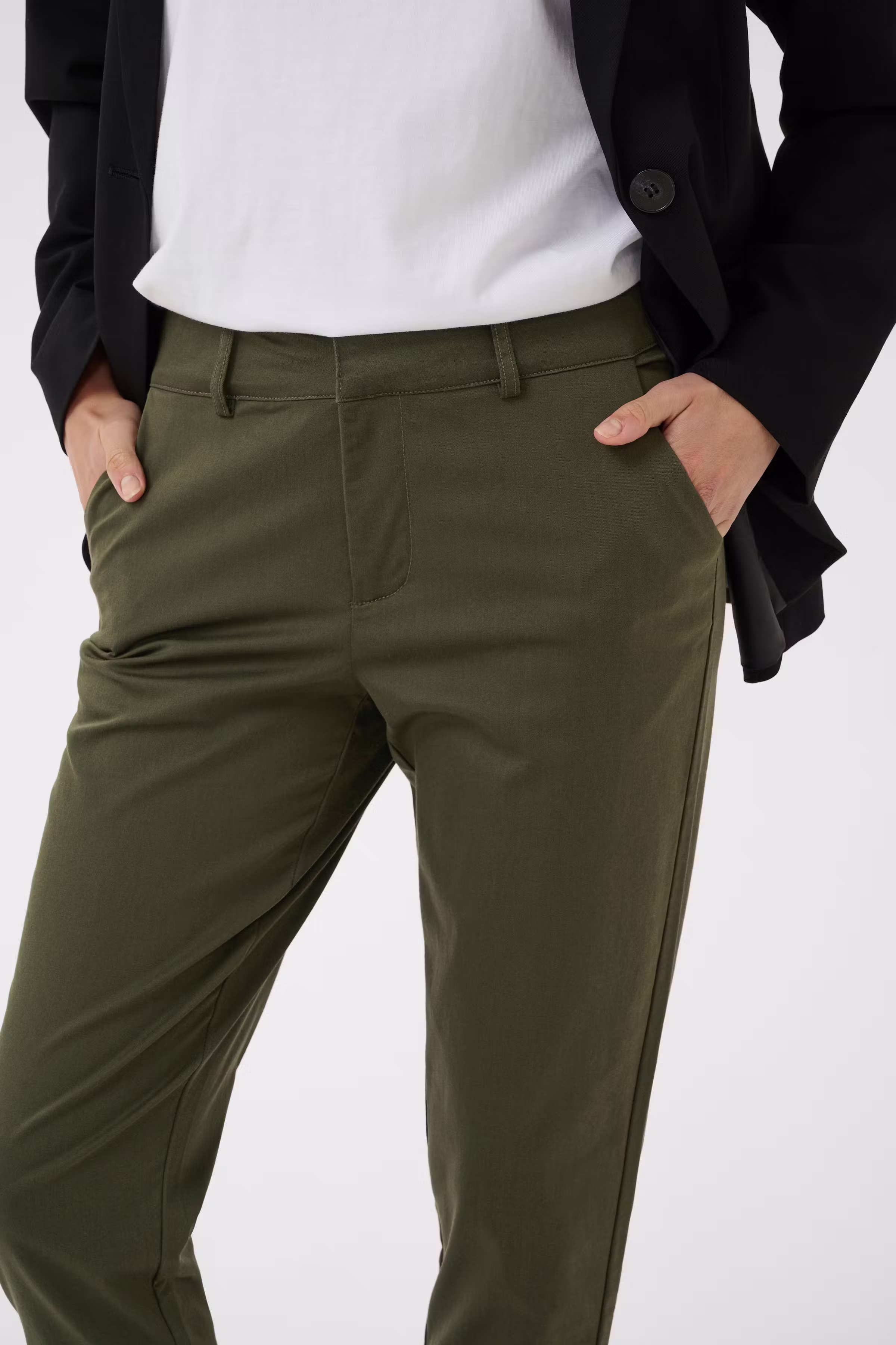 KAlea Bukser LOOKBOOK DETAIL 10505191-190414