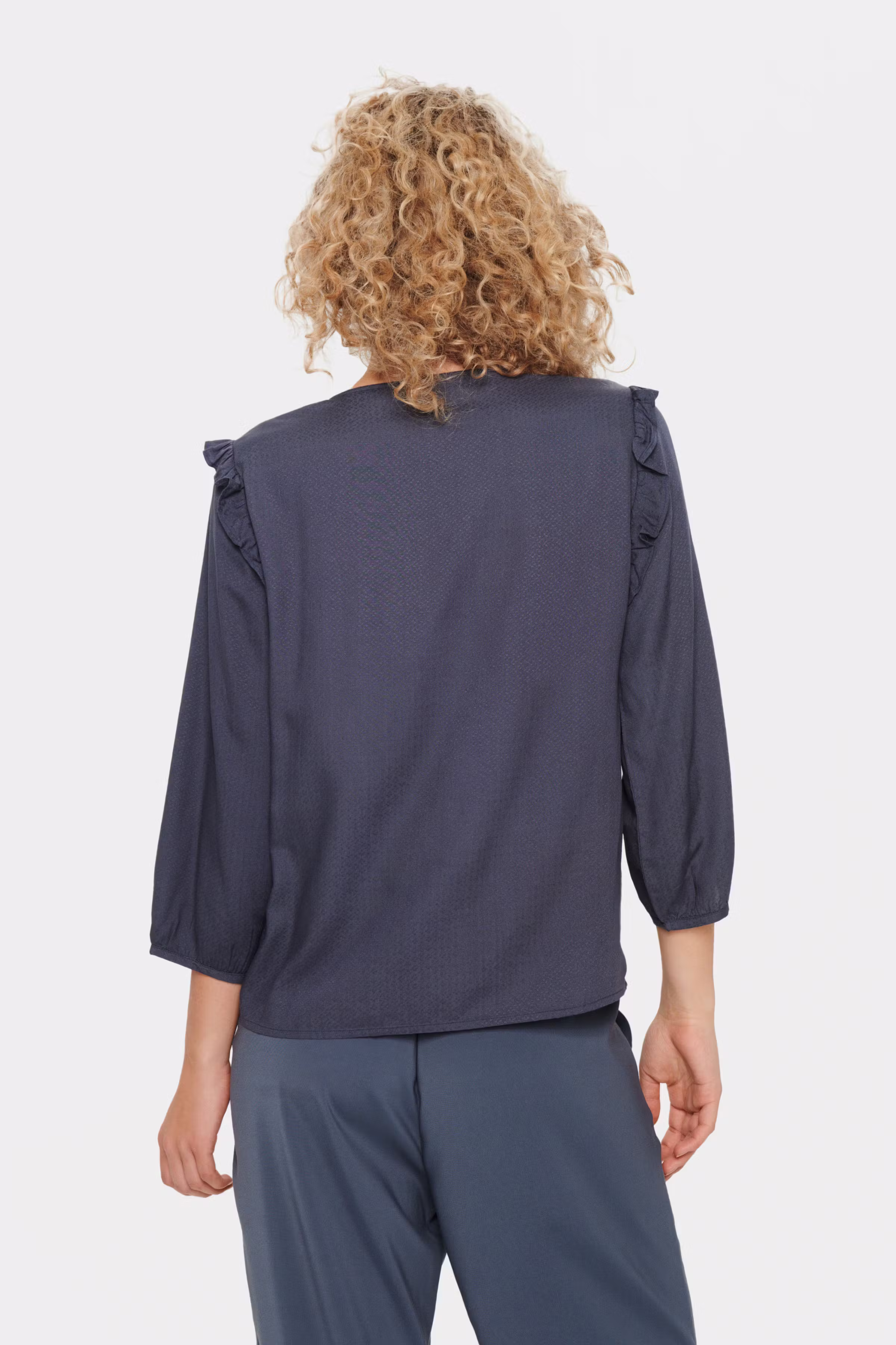 ViviaSZ Hemd LOOKBOOK FRONT 30512700-194014