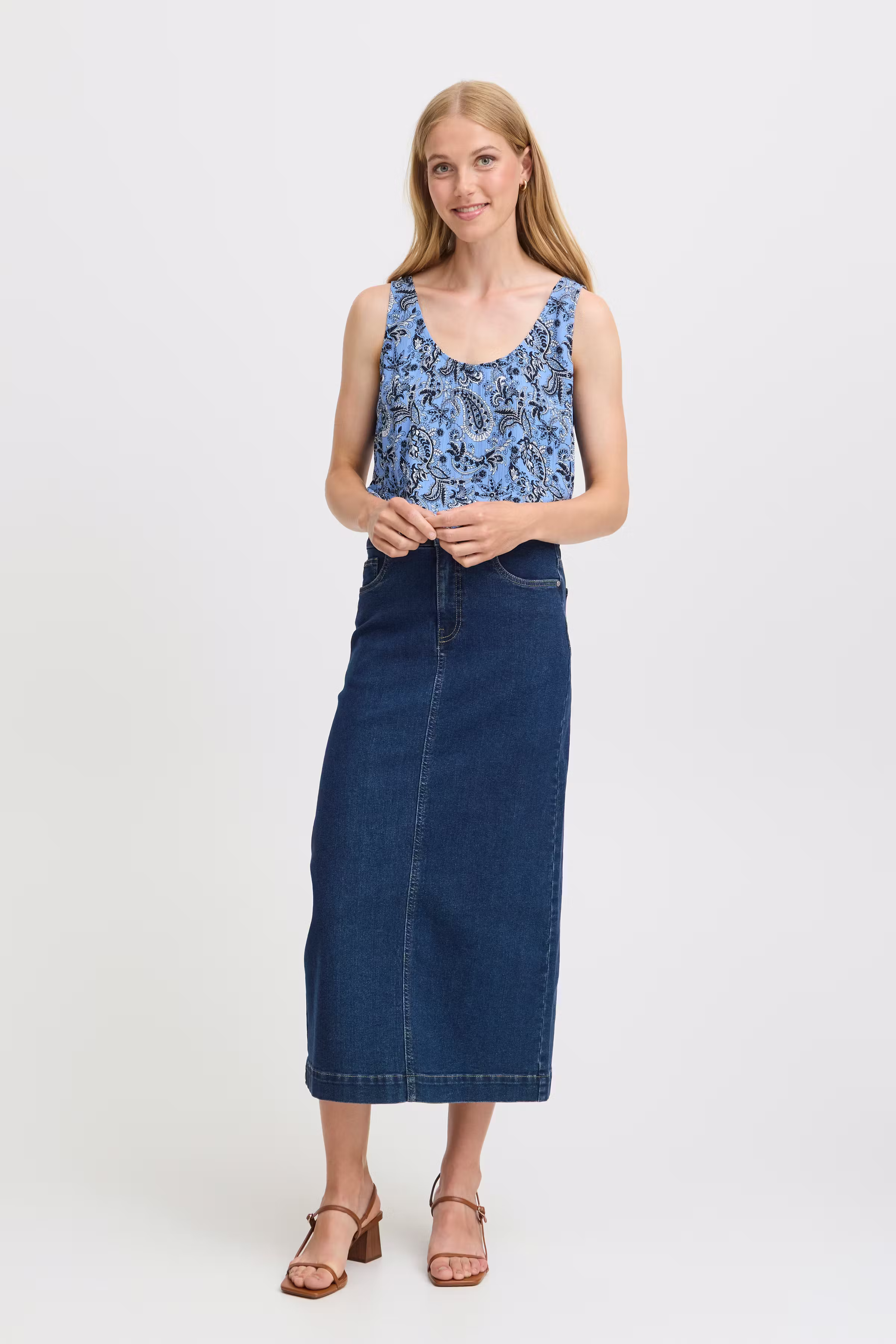 FXAVERY Bluse LOOKBOOK FRONT 20615391-204359