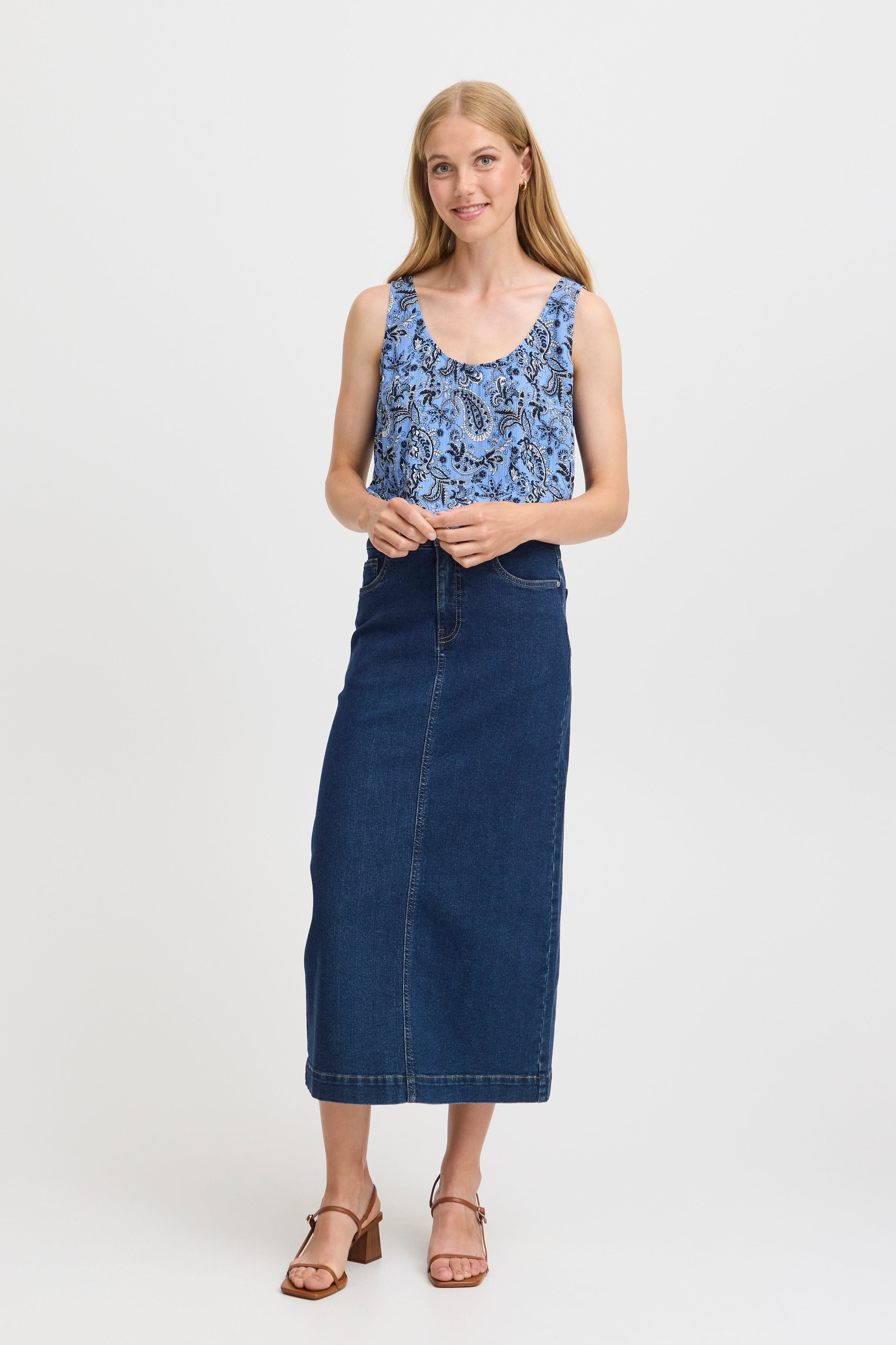 FXAVERY Bluse LOOKBOOK FRONT 20615391-204359