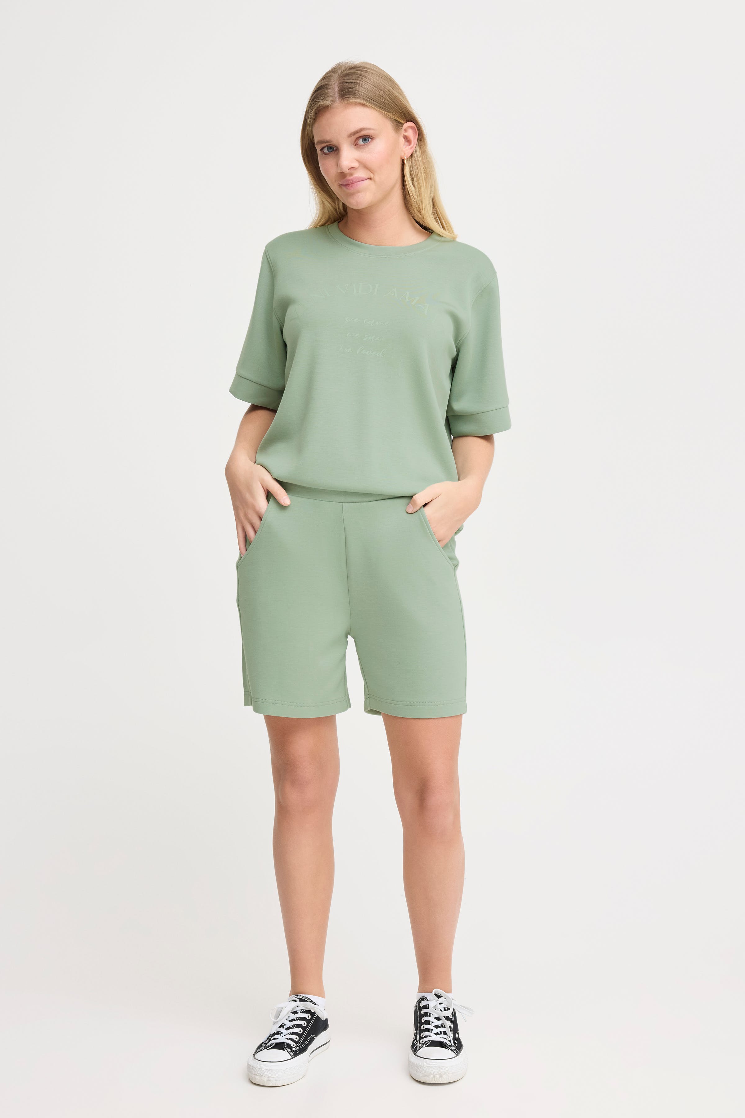 FRAURORA Shorts LOOKBOOK FRONT 20615721-165808