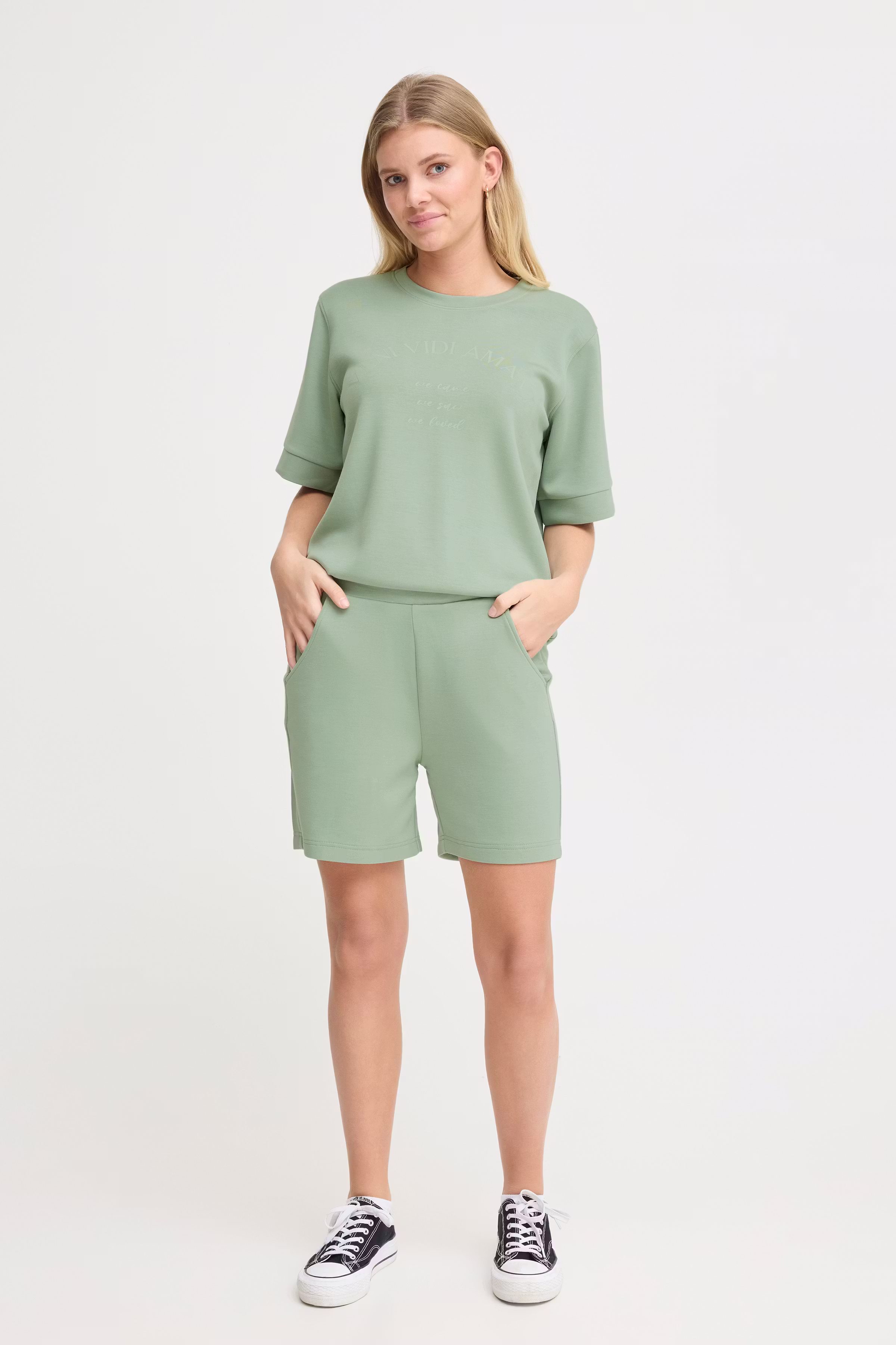 FRAURORA Shorts LOOKBOOK FRONT 20615721-165808