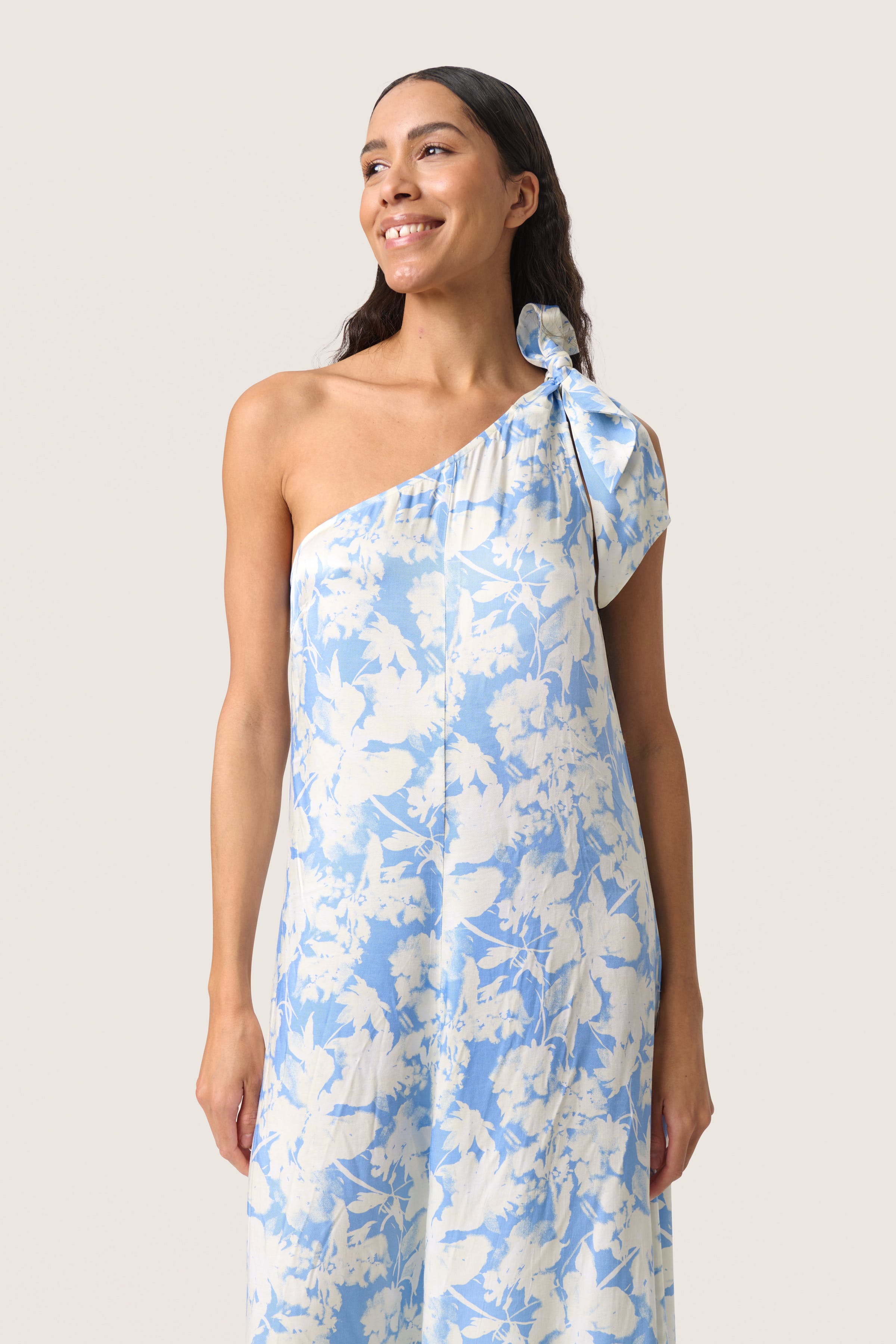 SLBecca Dress LOOKBOOK FRONT 30408382-303921