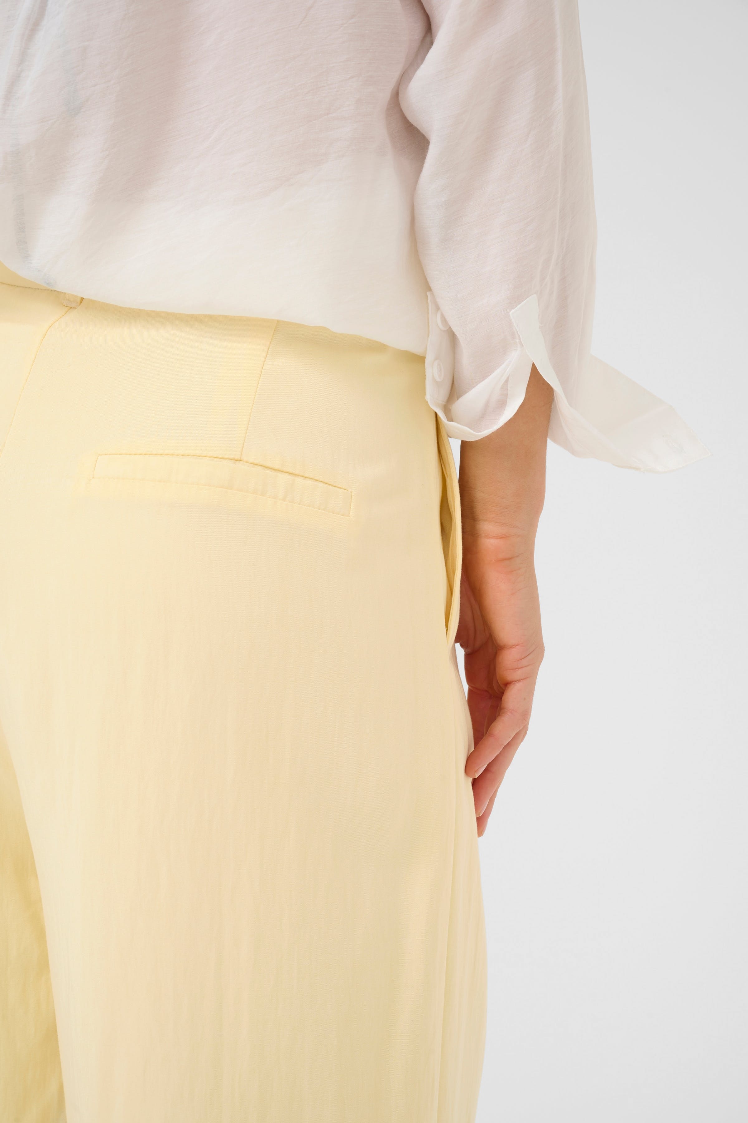 GildaMW Hose LOOKBOOK DETAIL 10705139-120715