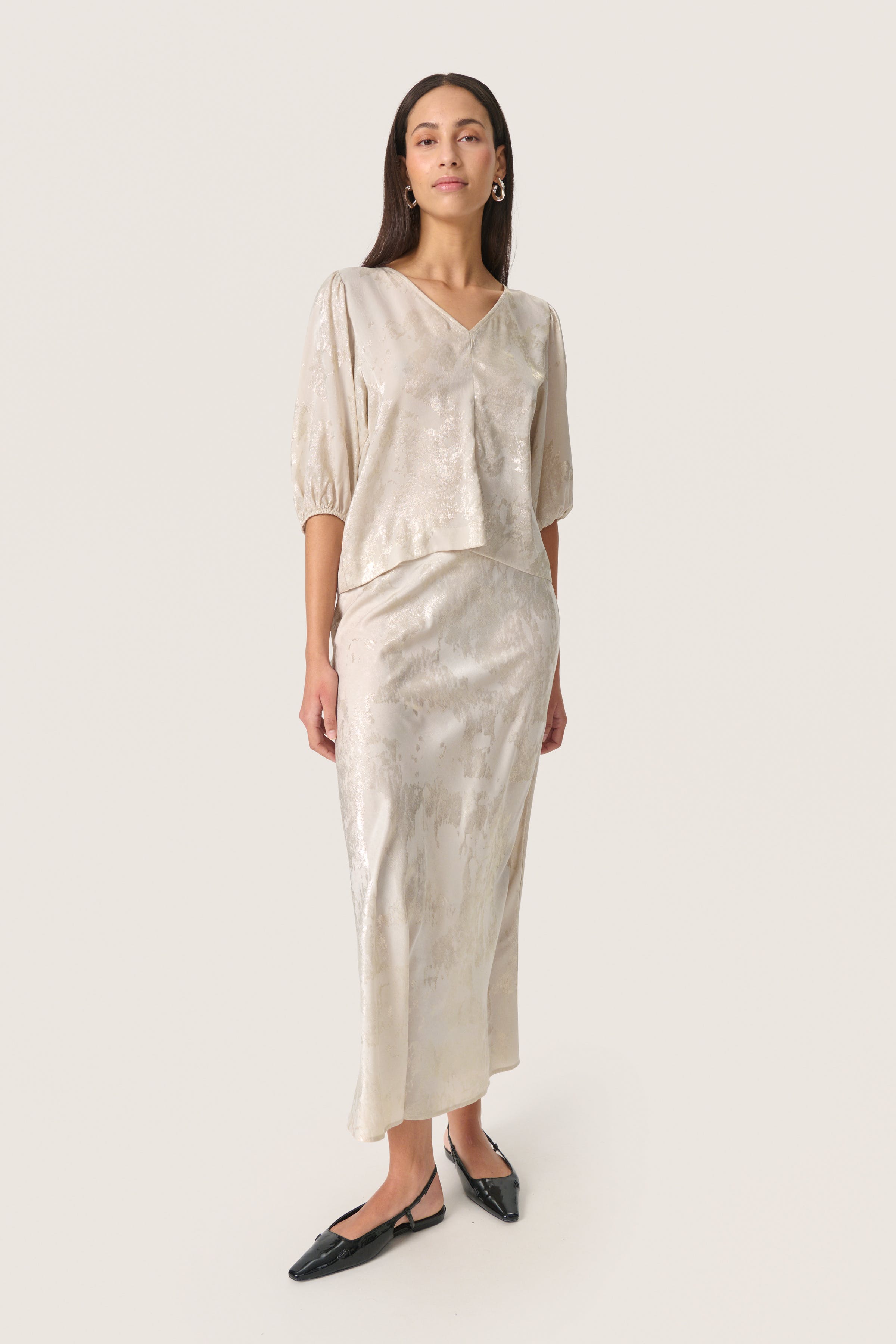 SLKitty Blouse LOOKBOOK FRONT 30408115-303520