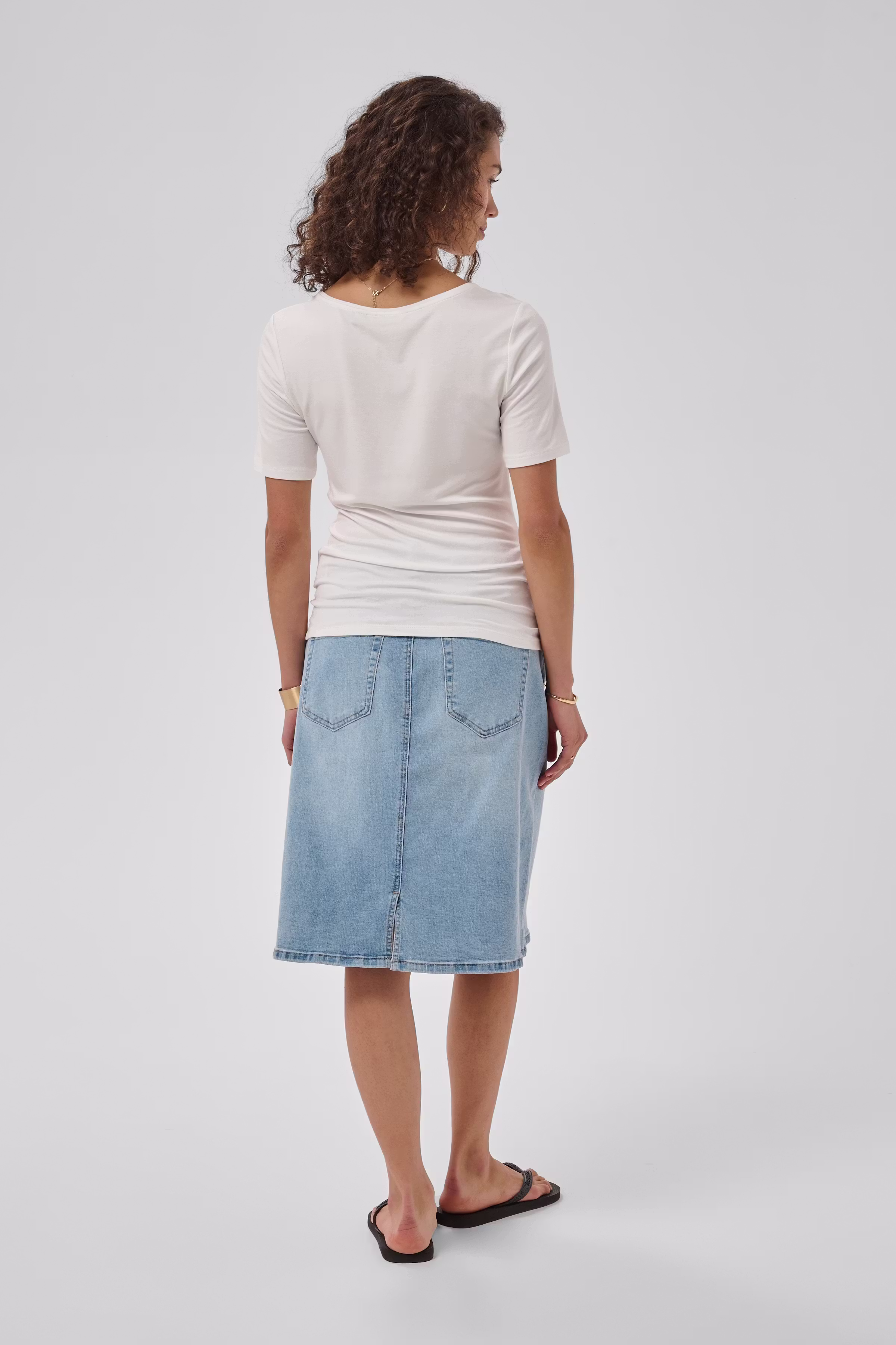LCTia T-shirt LOOKBOOK BACK 10651153-110602
