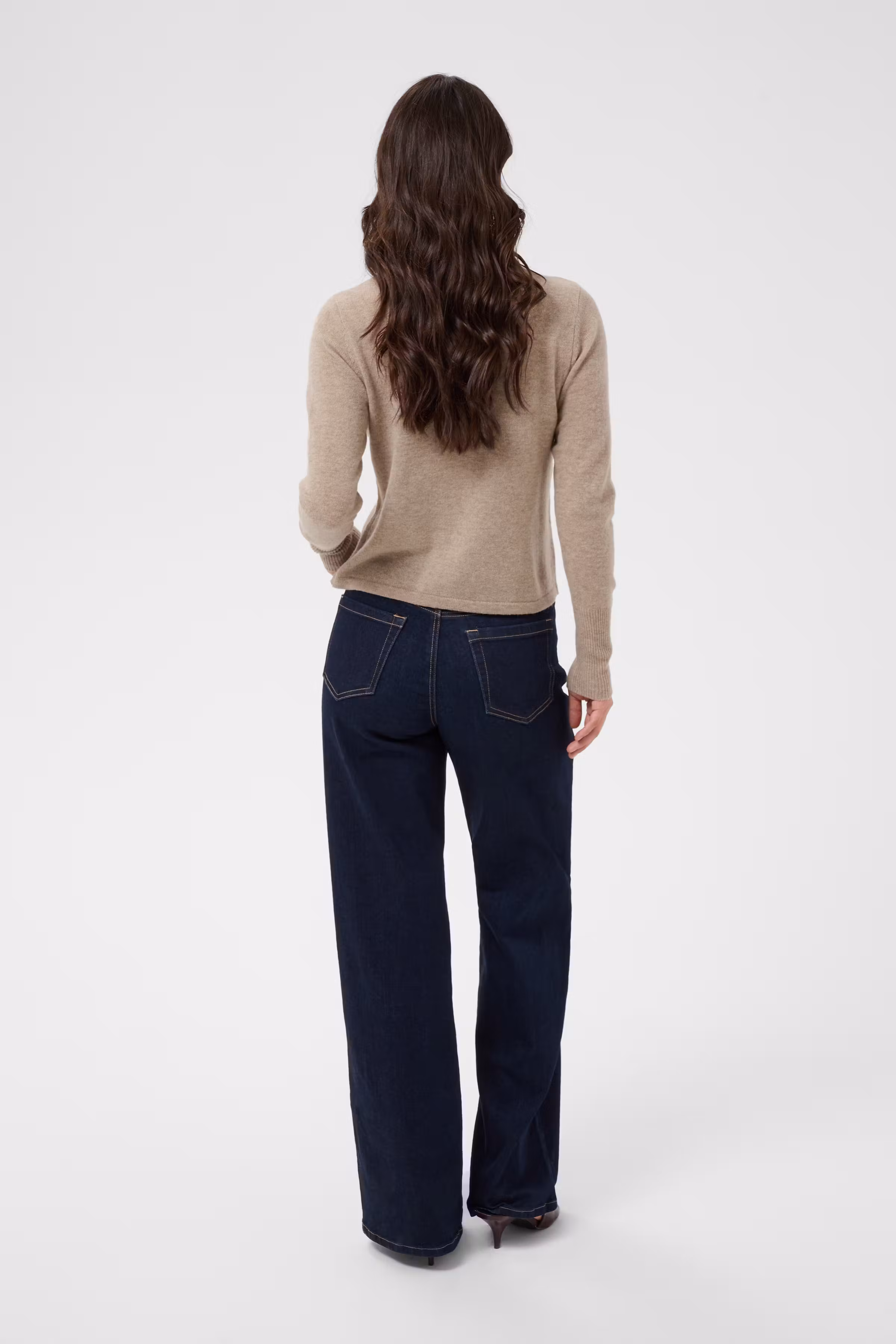 KAcashie Cardigan LOOKBOOK BACK 10512639-109952