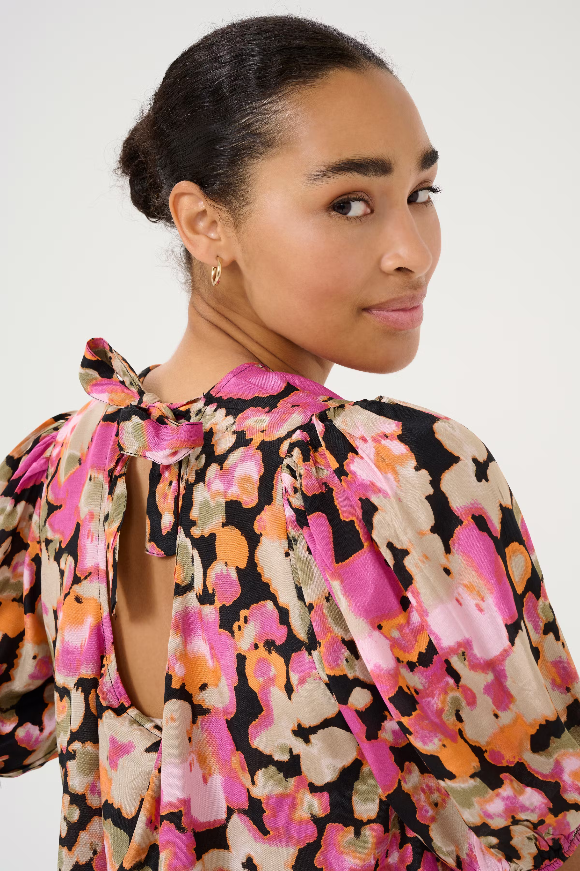 KApollie Blus LOOKBOOK DETAIL 10508548-105741