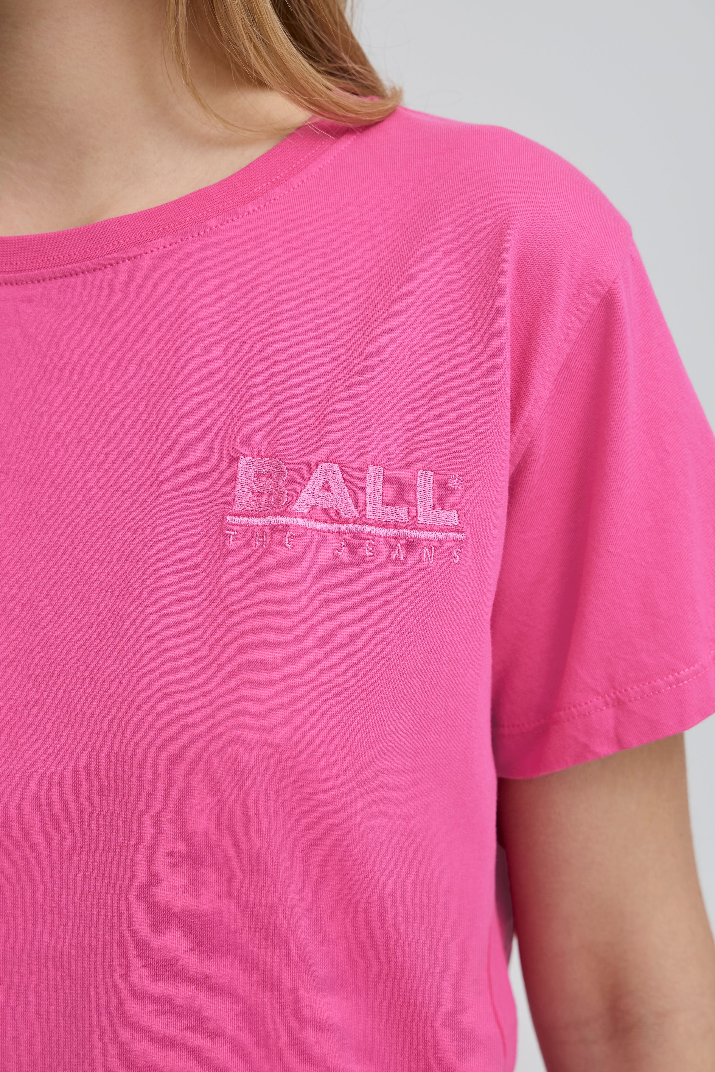 BASIMONA T-shirt LOOKBOOK DETAIL 50405121-172227