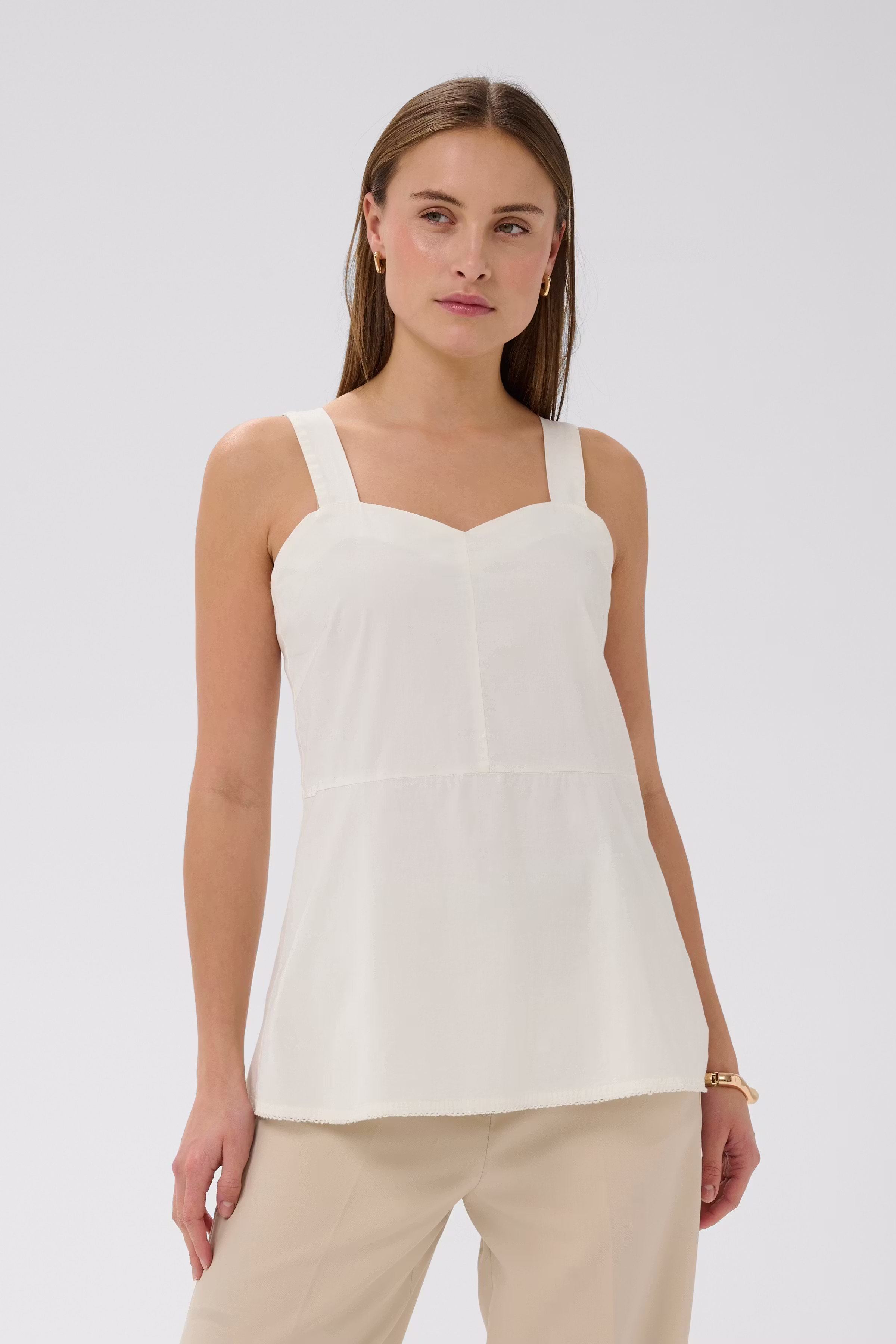 SLNoelle Top LOOKBOOK FRONT 30409055-111001
