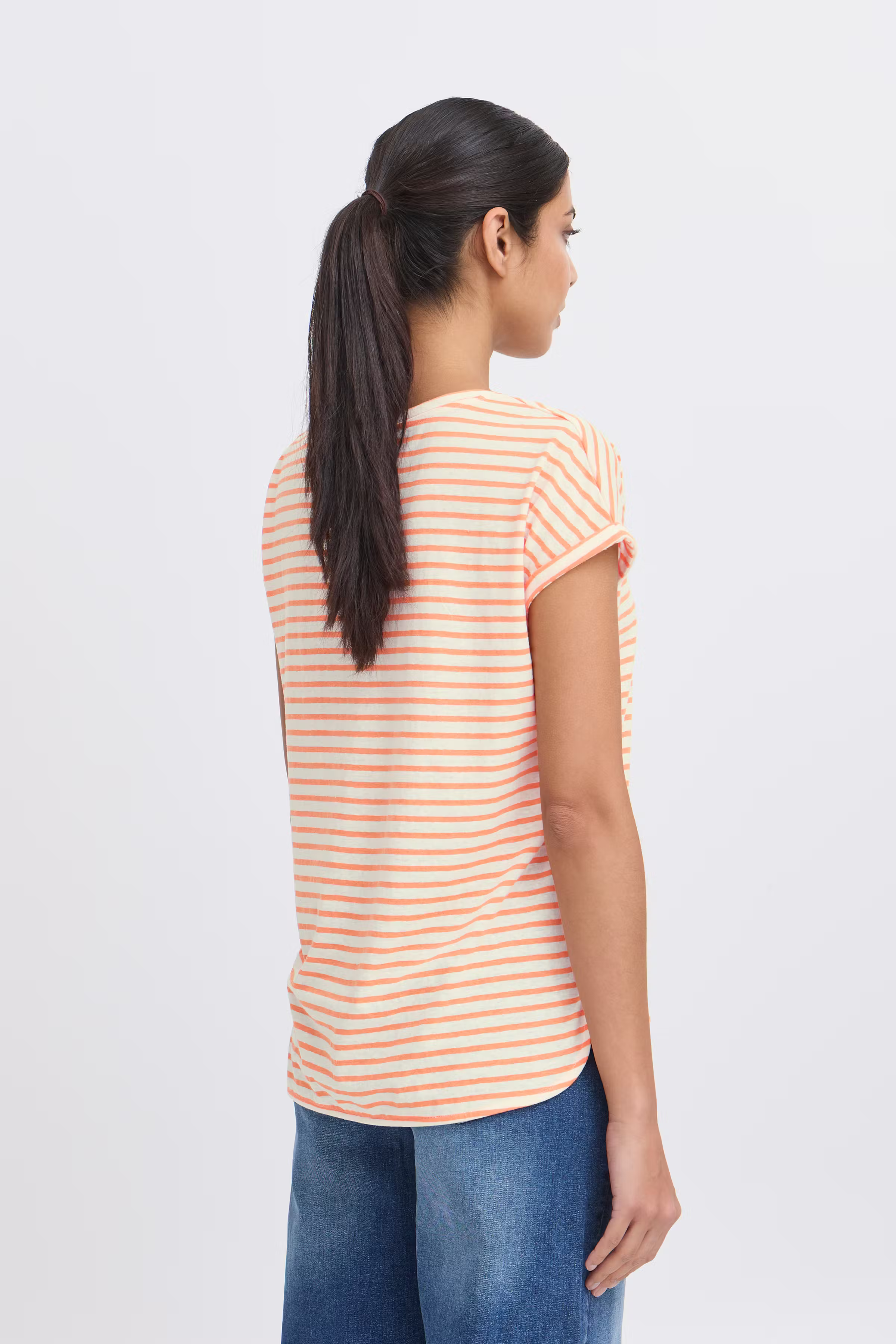 IHYULIETTA T-shirt LOOKBOOK BACK 20120227-202882