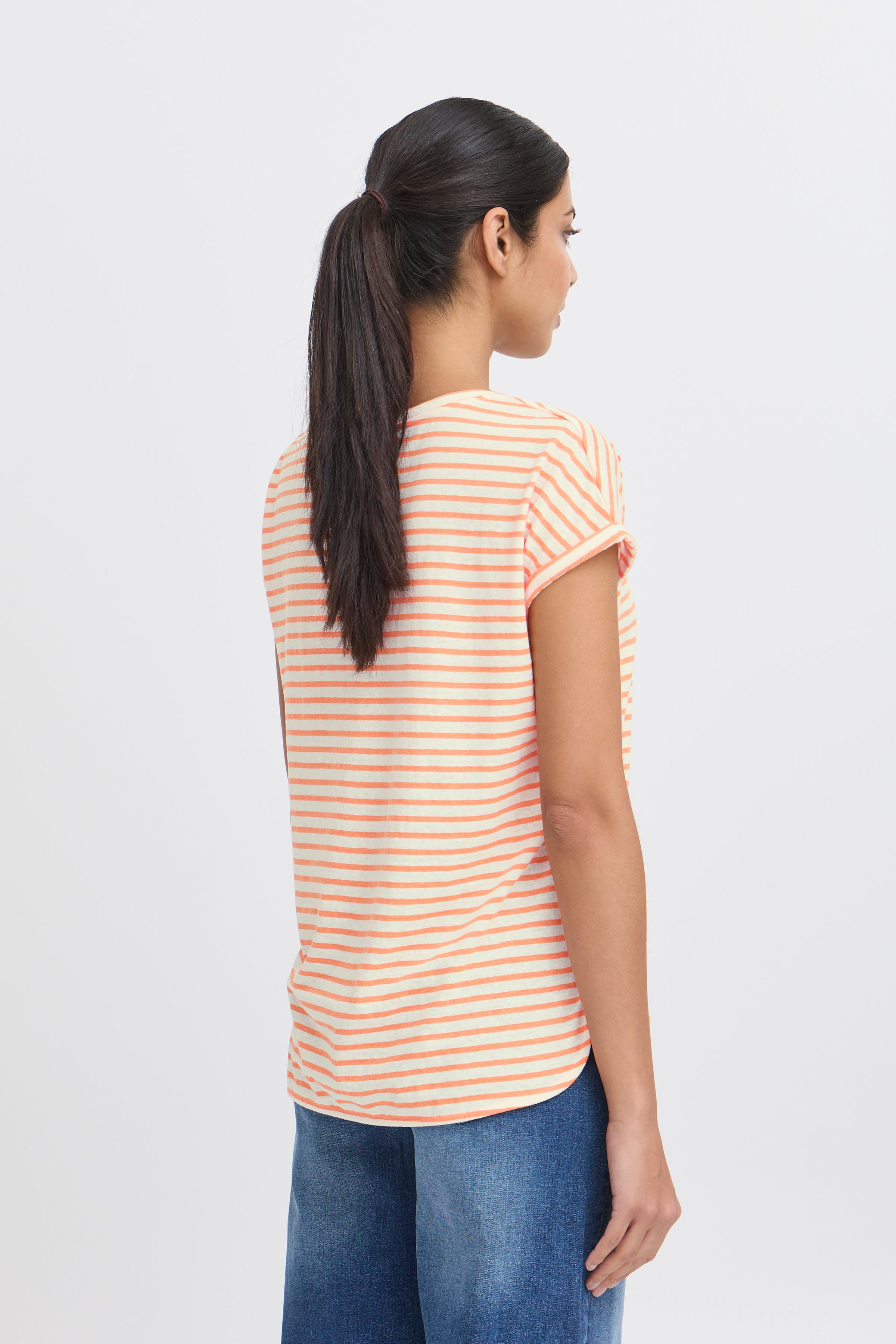 IHYULIETTA T-shirt LOOKBOOK BACK 20120227-202882