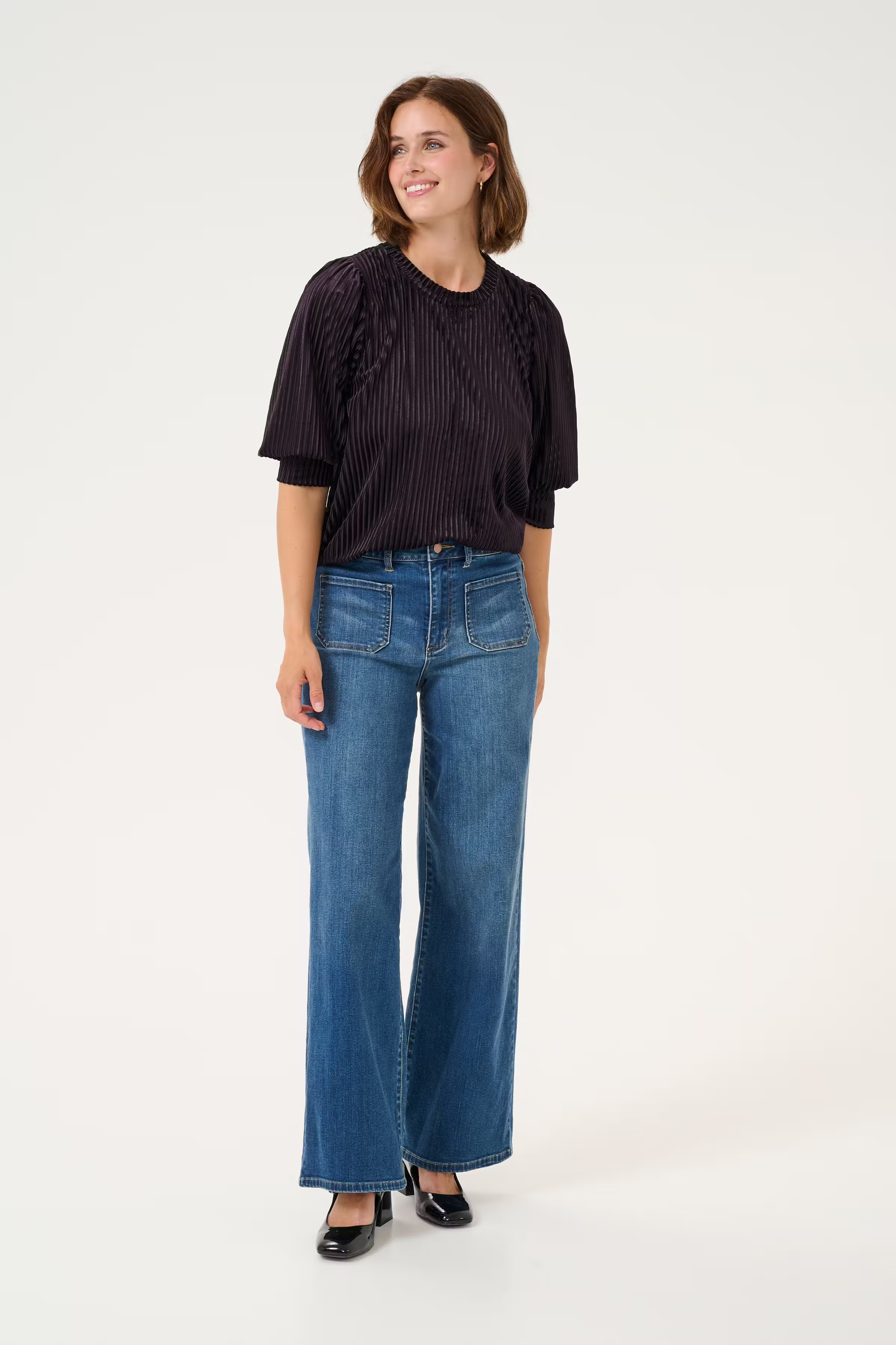 KAcaca Velourbluse LOOKBOOK FRONT 10503887-107223