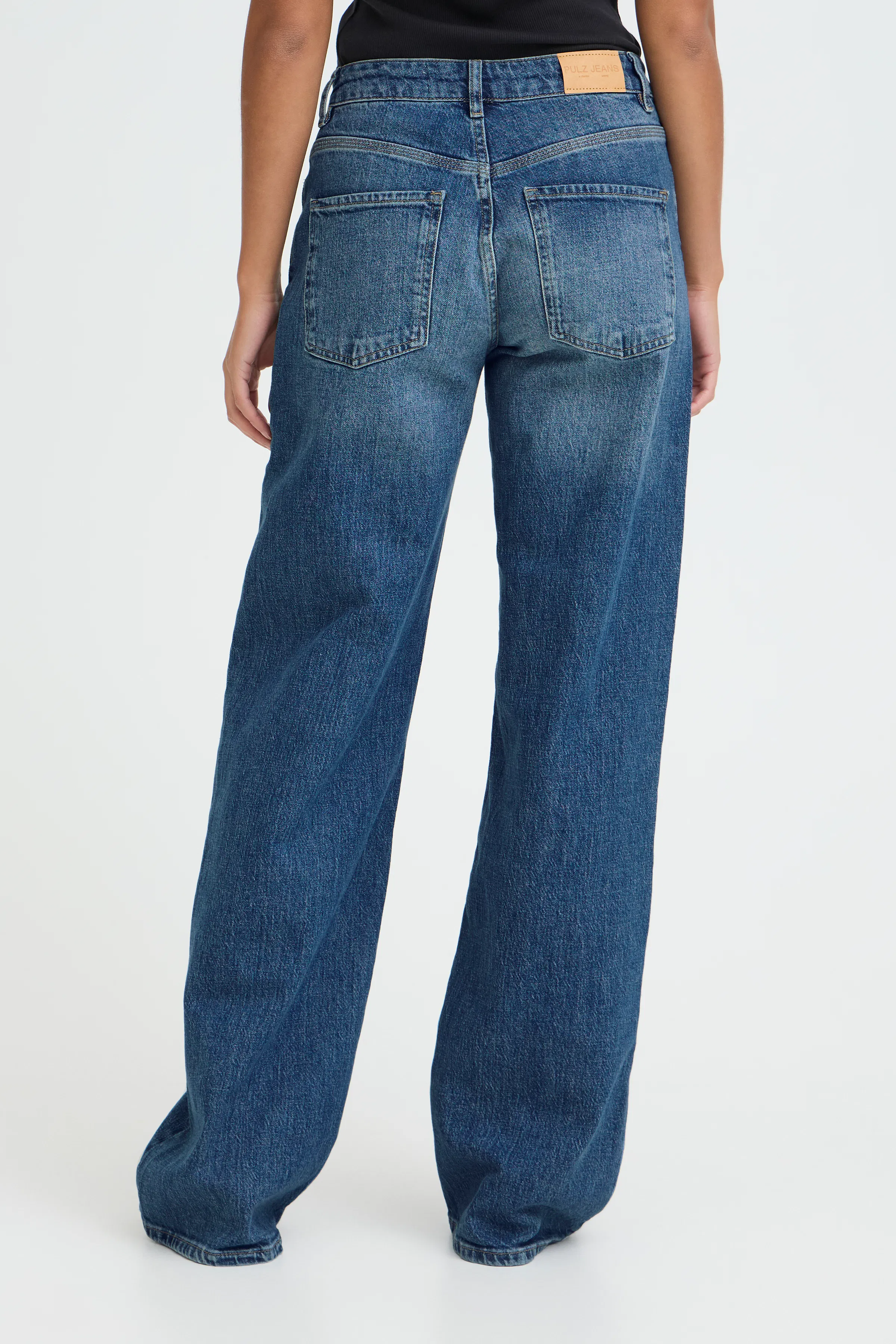 PZVEGA UHW Jeans Wide Leg LOOKBOOK BACK 50207173-200005