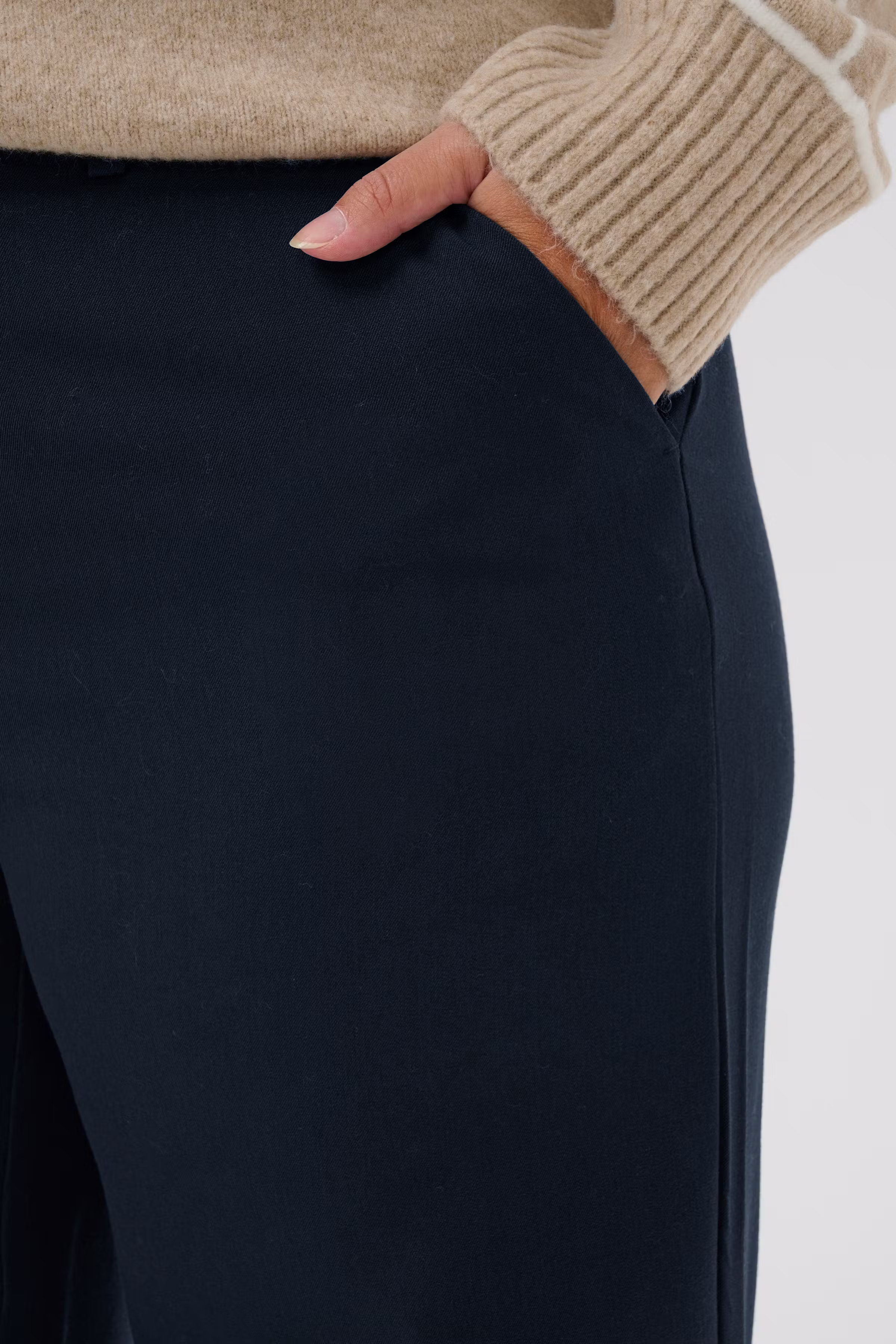 KChalley Pantalon LOOKBOOK DETAIL 10583936-194020