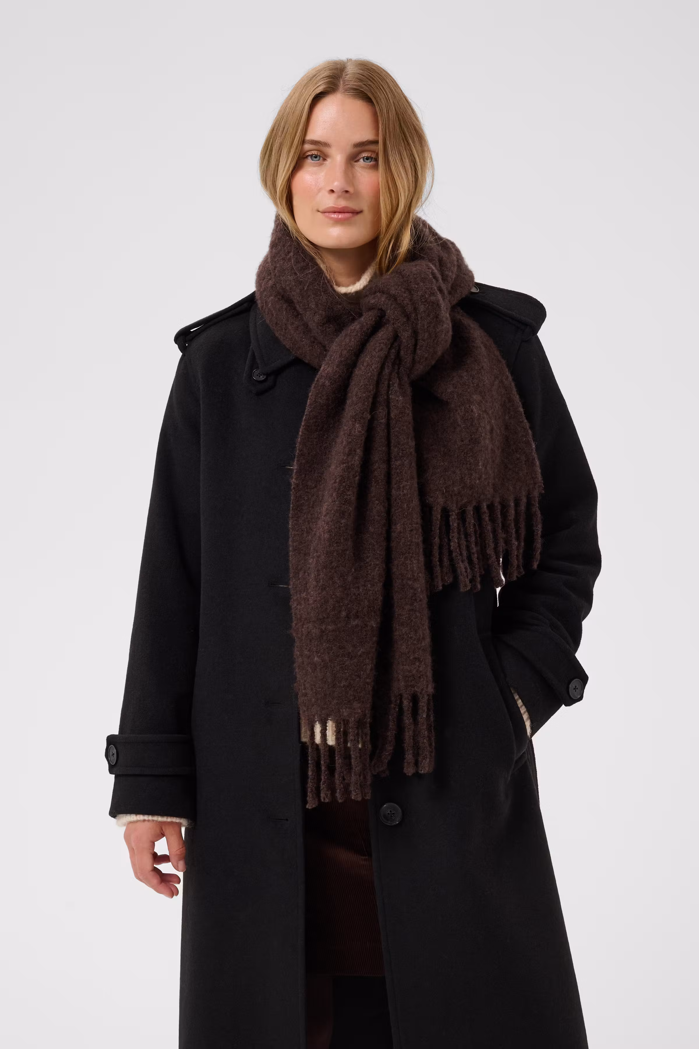 ChalenaPW Skjerf LOOKBOOK FRONT 30310721-191106